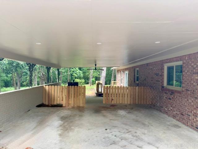 619 Nolia Avenue Property Photo 3