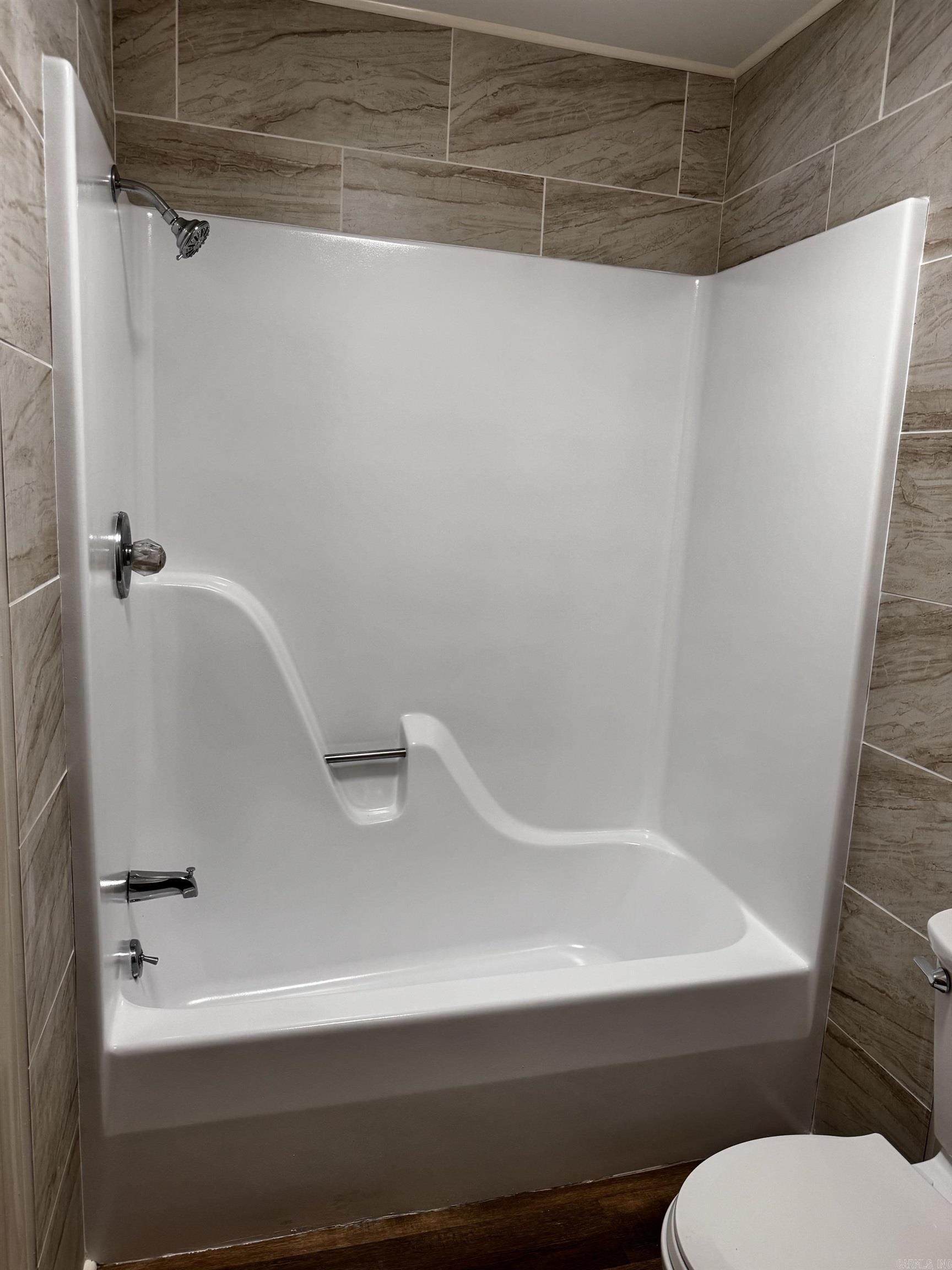 619 Nolia Avenue Property Photo 16