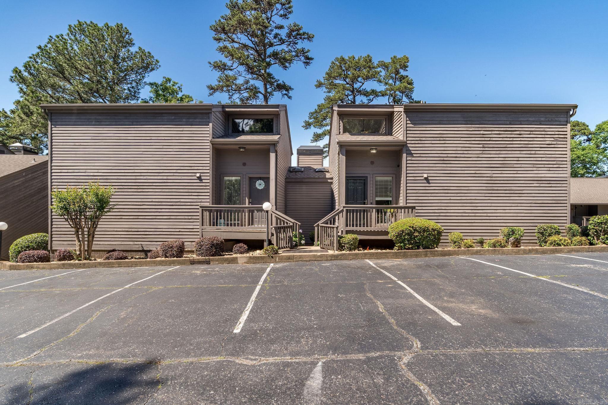 200 Hamilton Oaks Drive H2 Property Photo 30