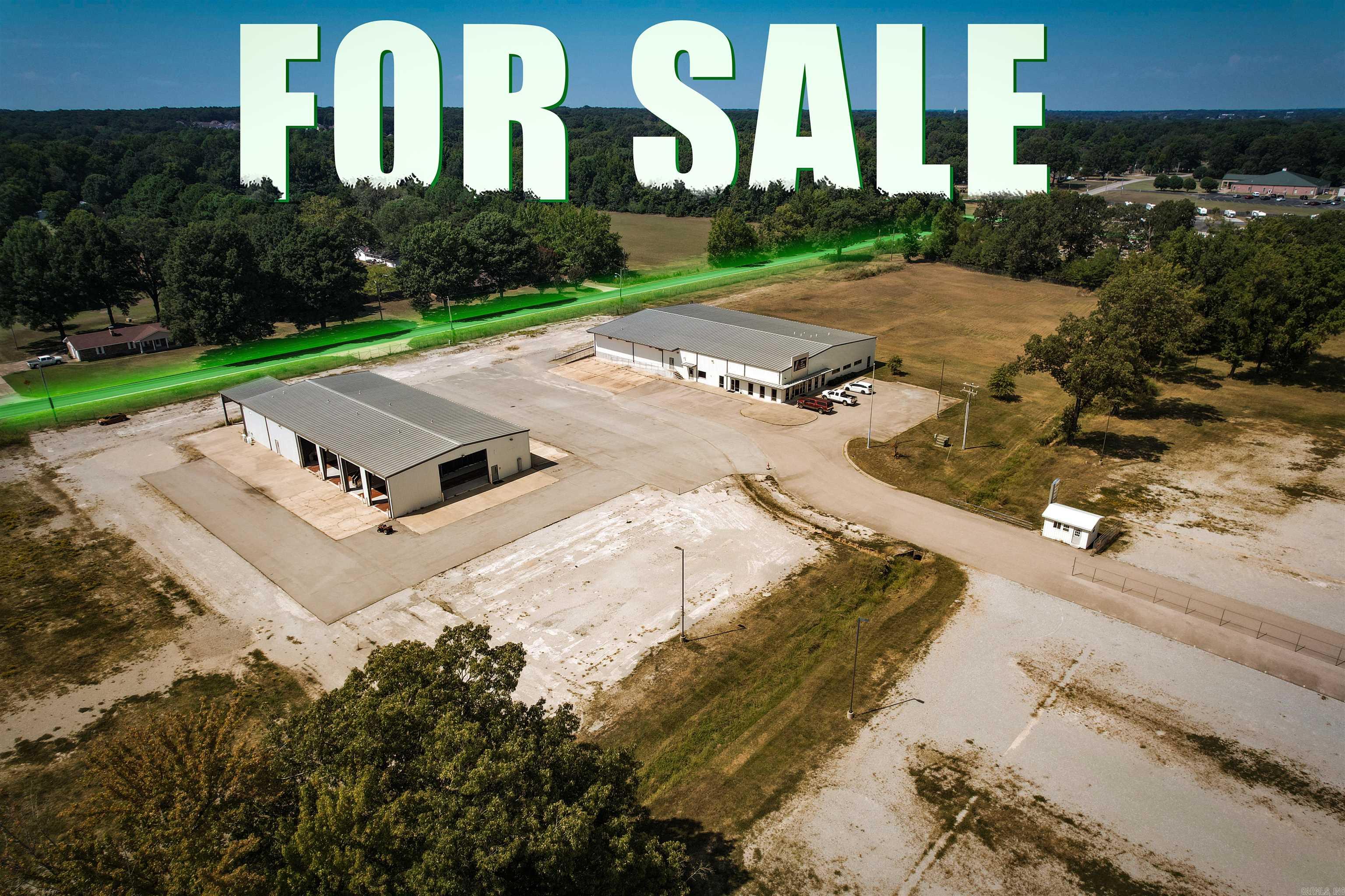 5511 Stadium Boulevard Property Photo 1
