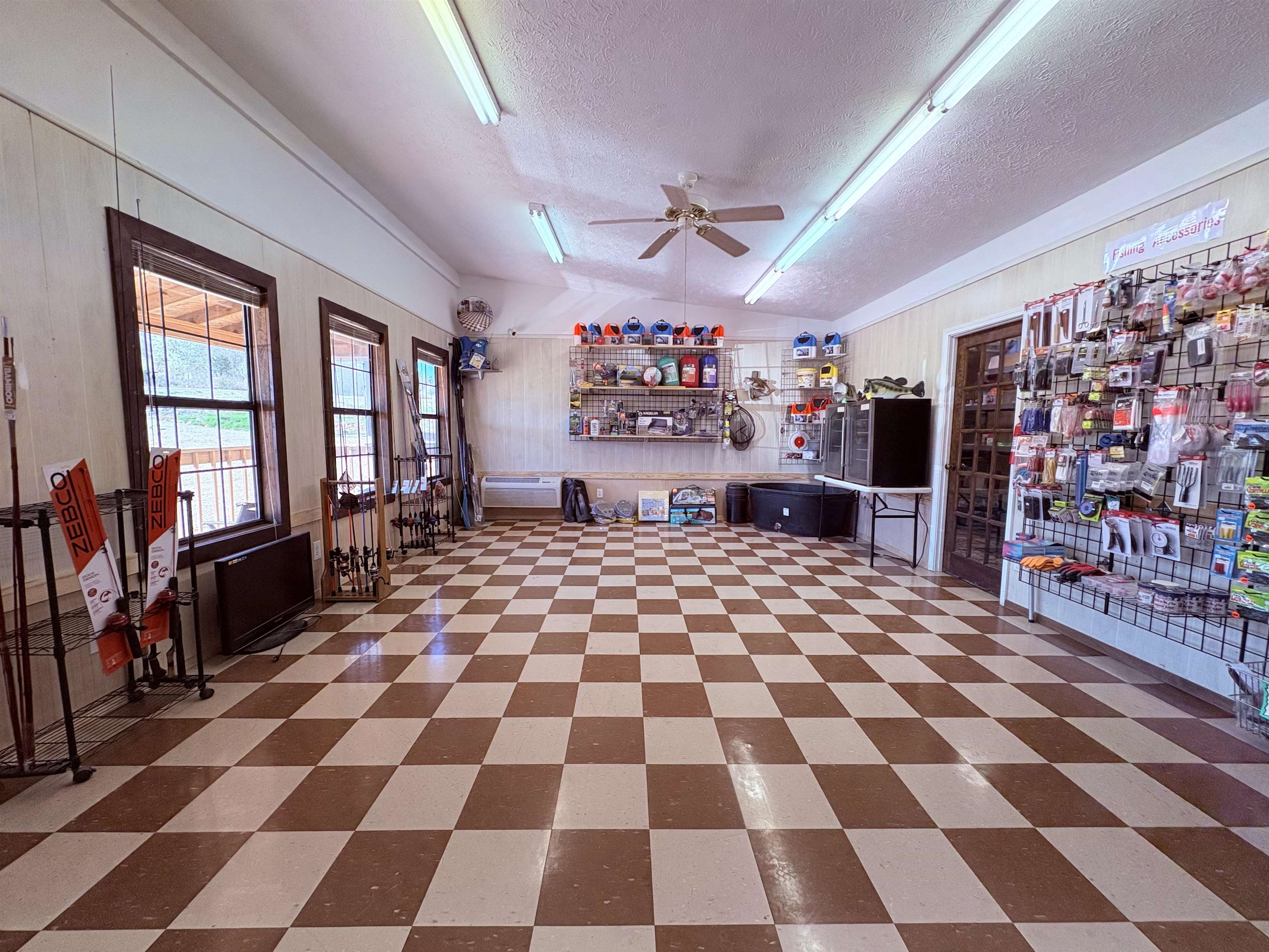 420 Highway 63 Property Photo 12