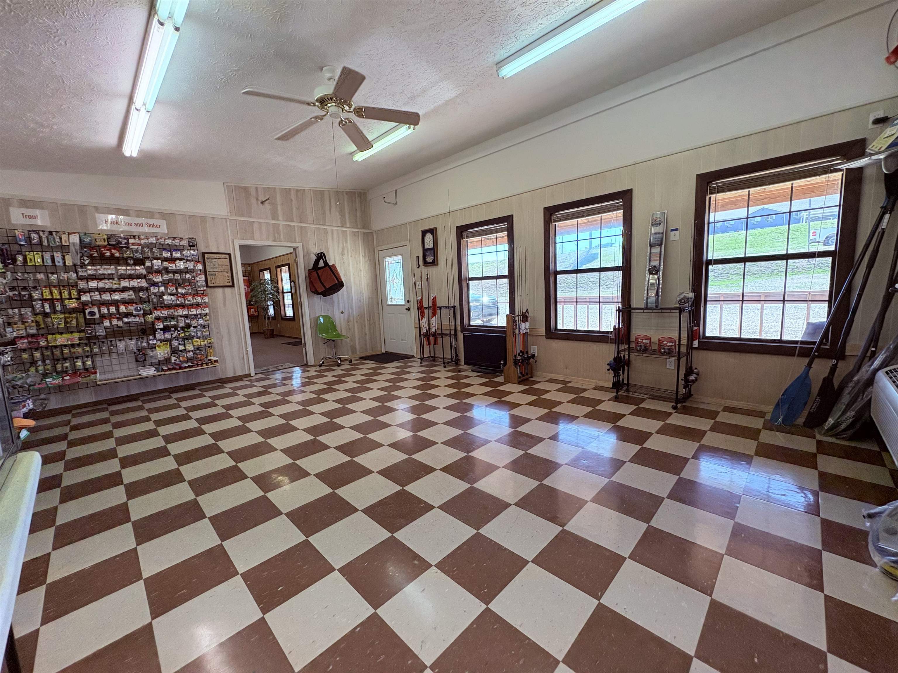 420 Highway 63 Property Photo 19
