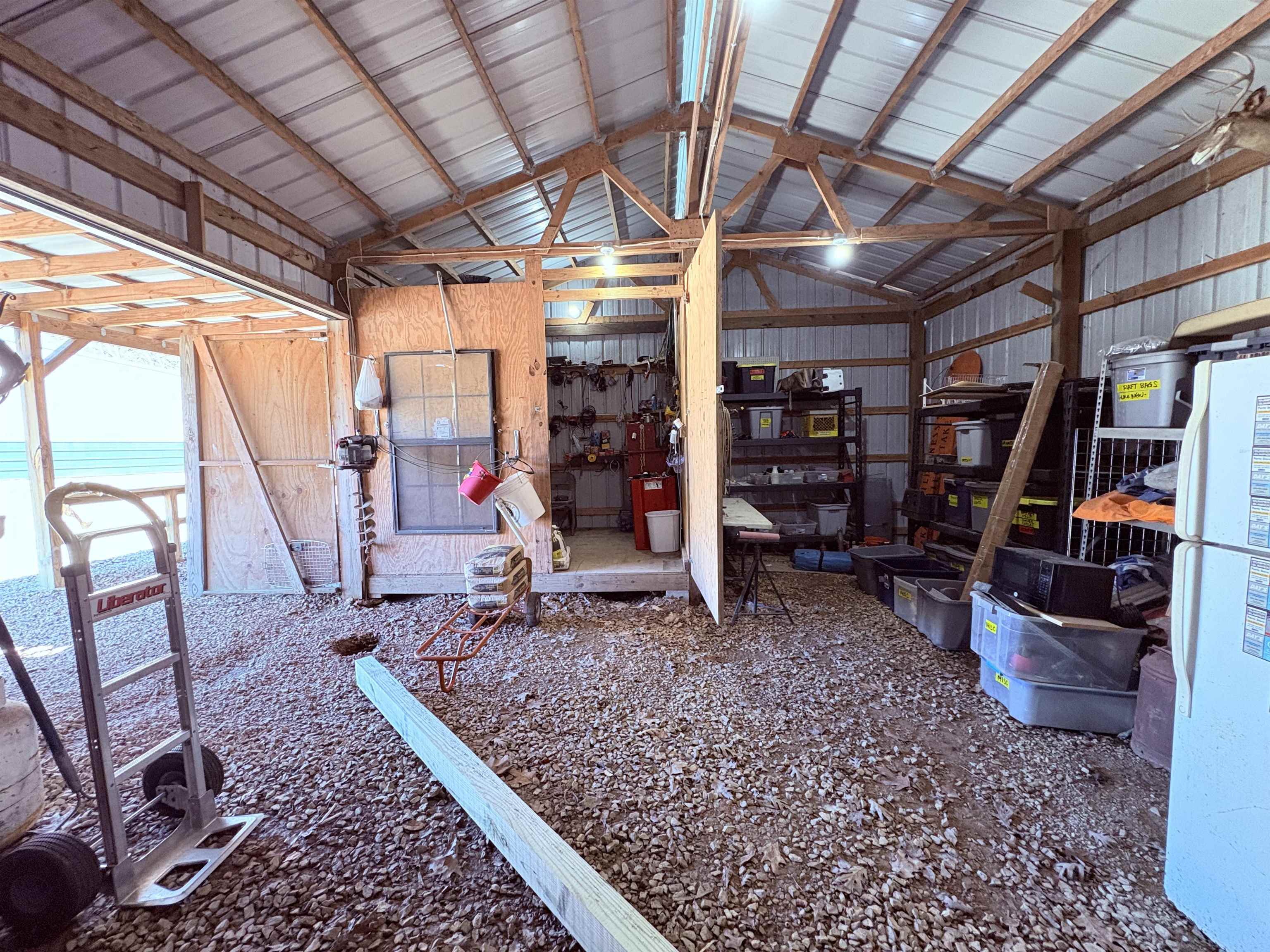420 Highway 63 Property Photo 32