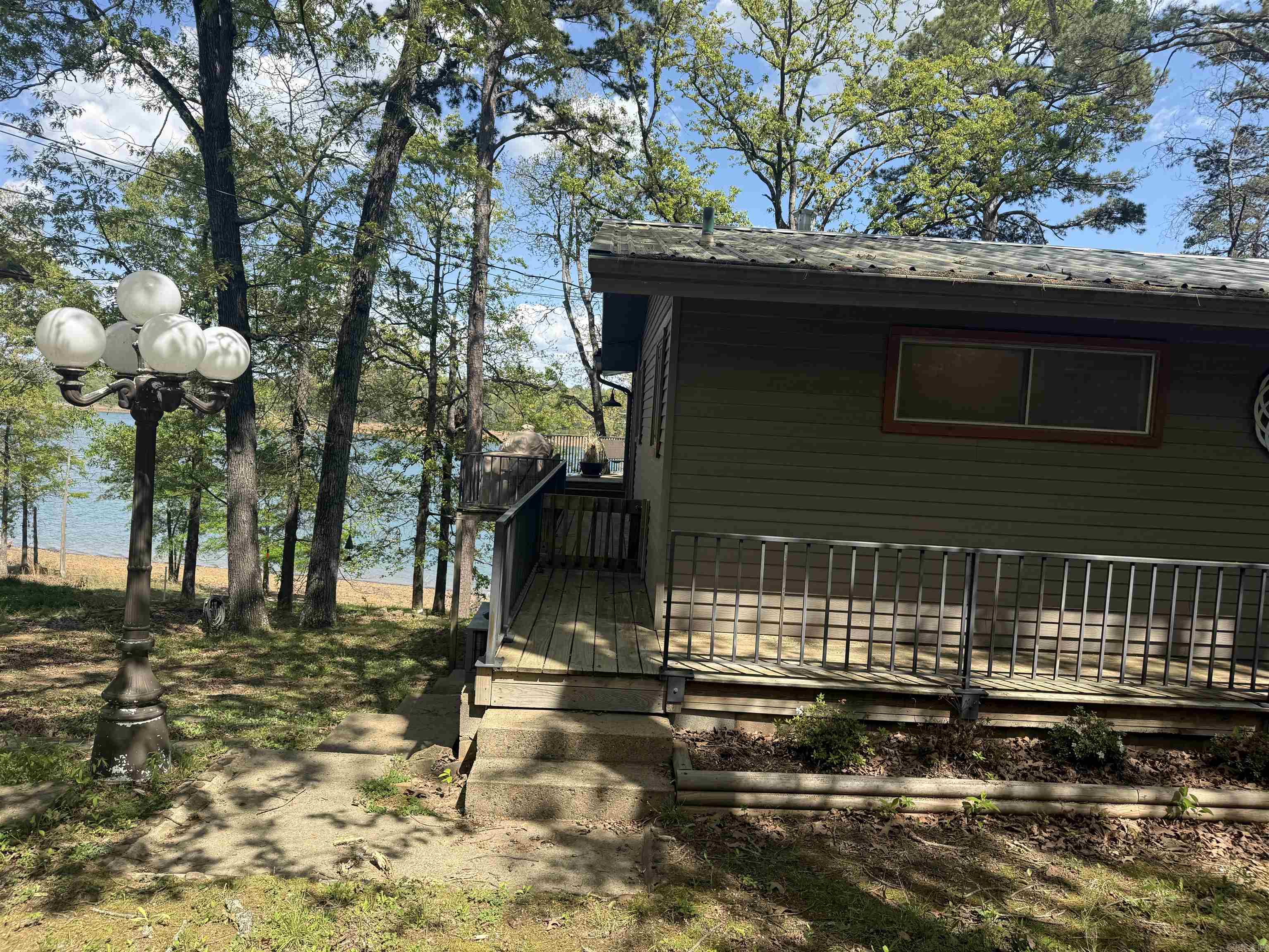 5 Lakeshore Drive Property Photo 8