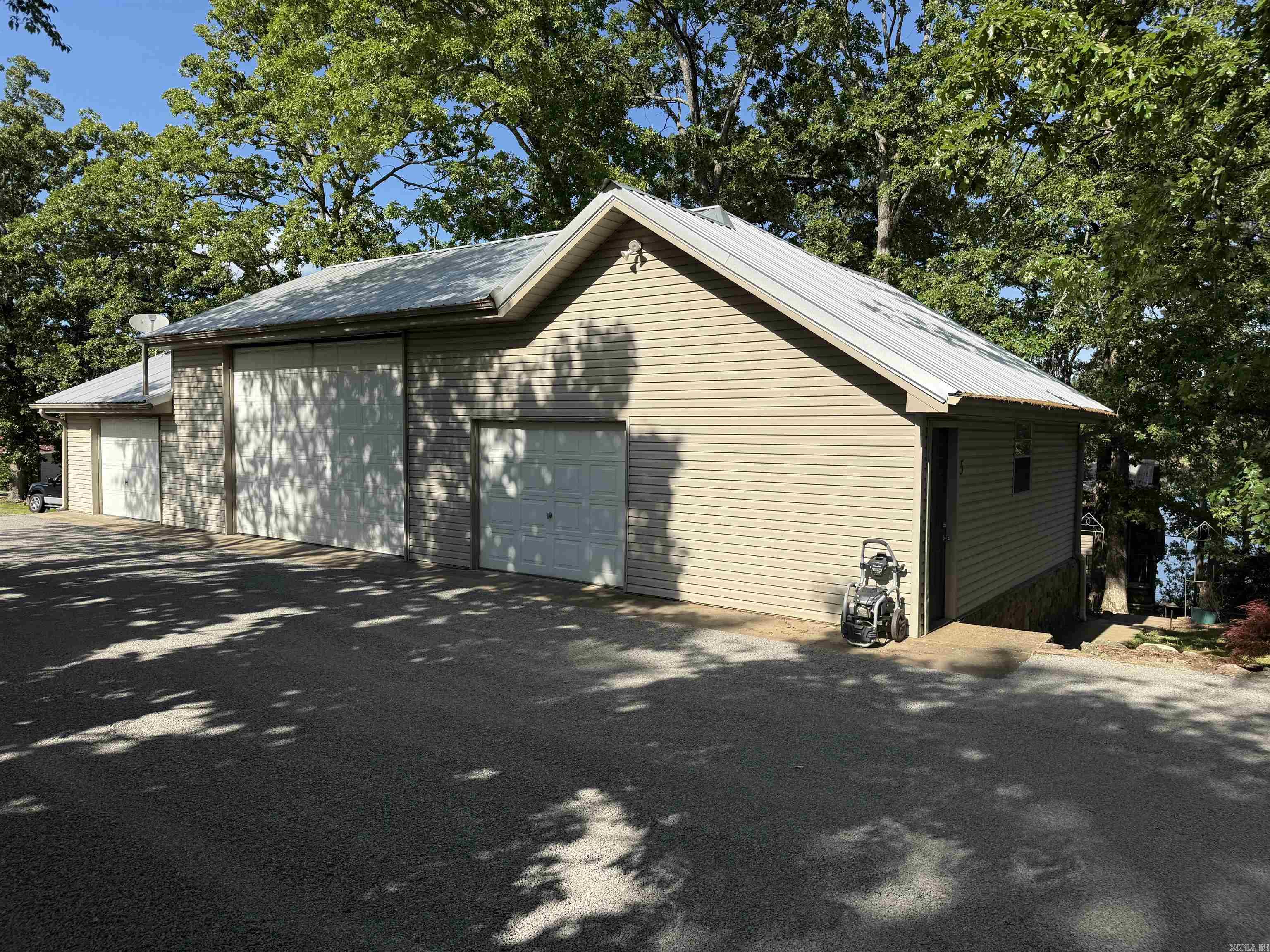 5 Lakeshore Drive Property Photo 30