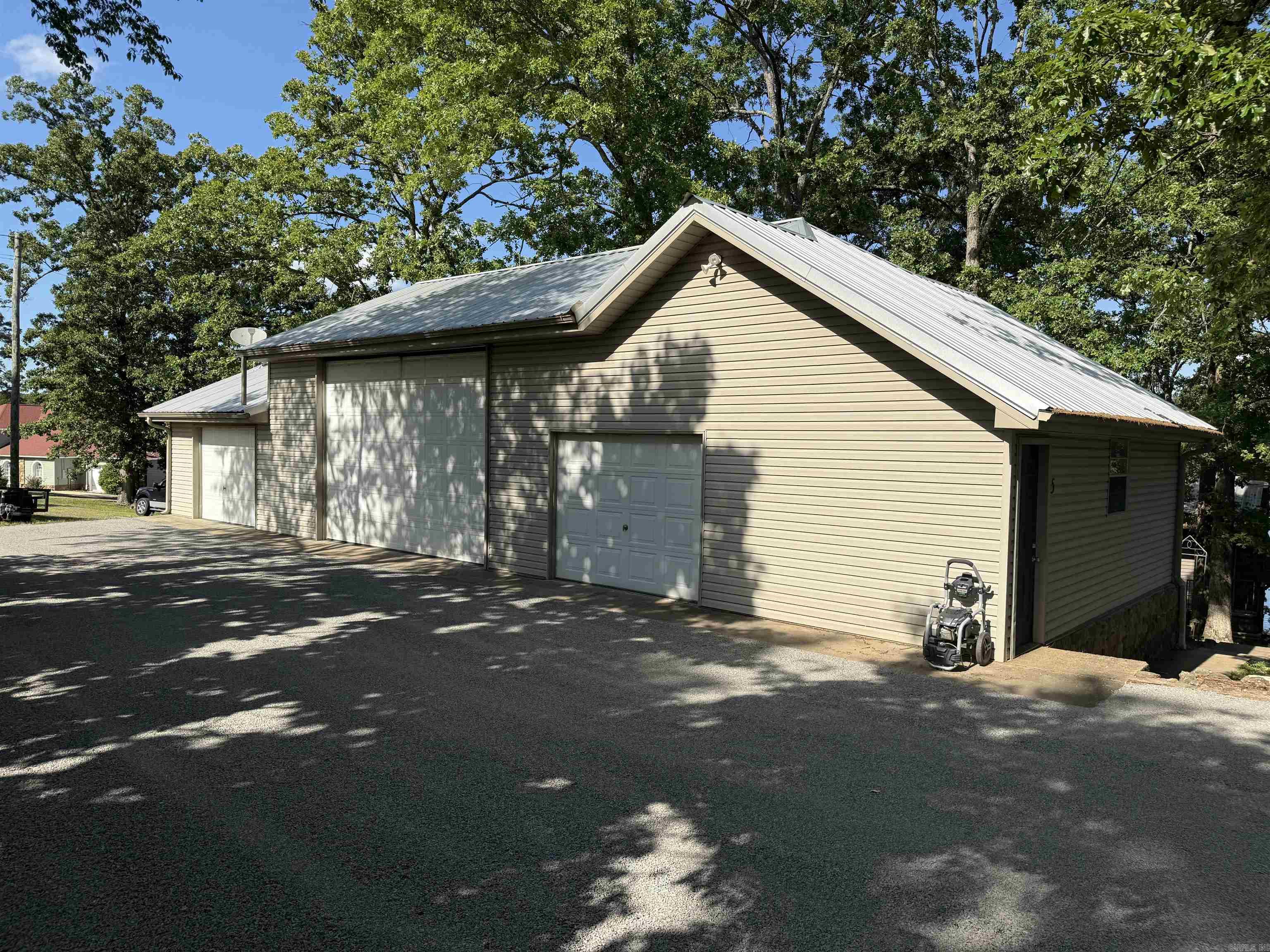 5 Lakeshore Drive Property Photo 31