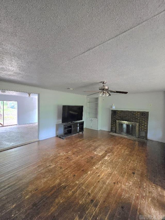 6311 Hwy 71 S Property Photo 8