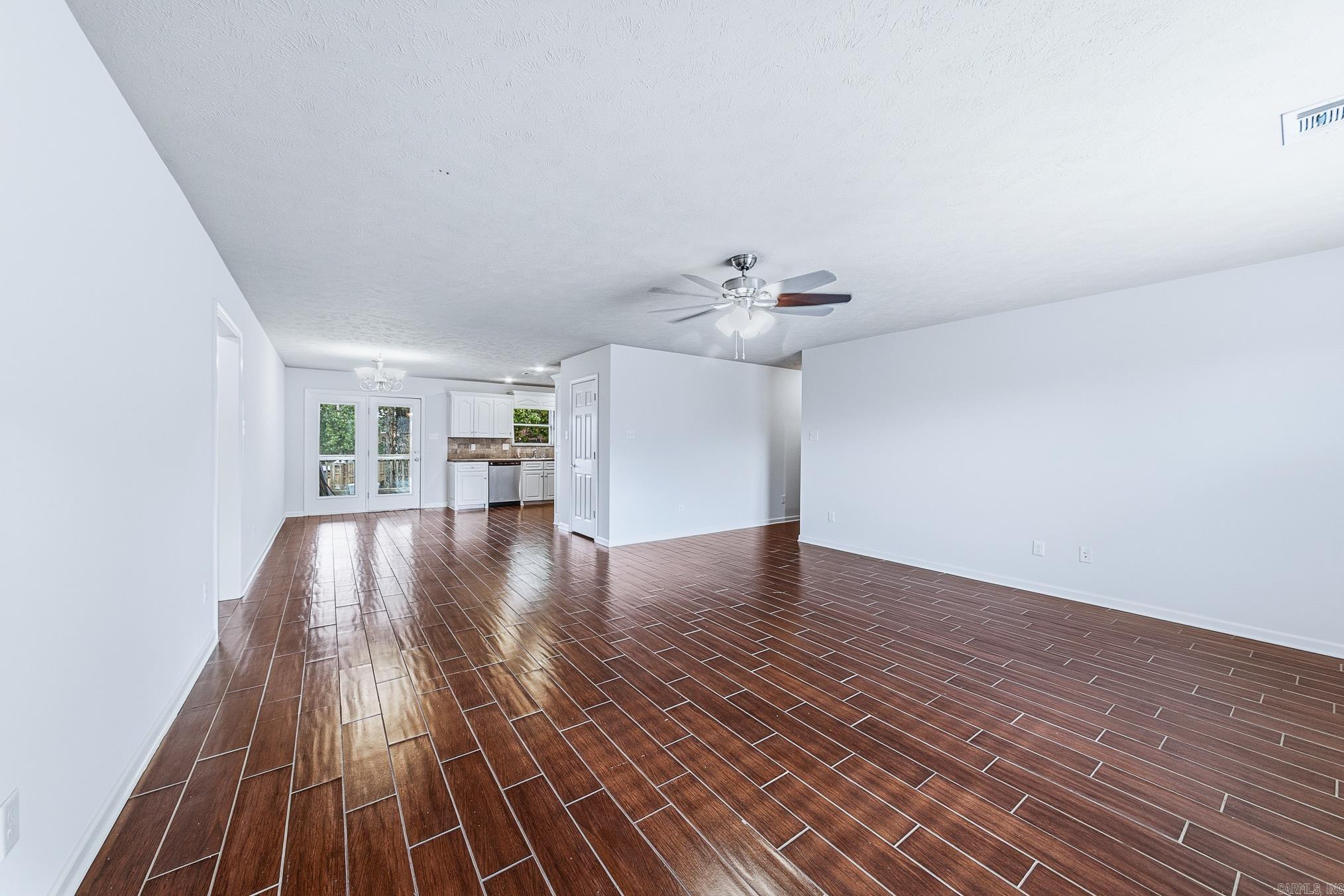 27 Highplains Drive Property Photo 3