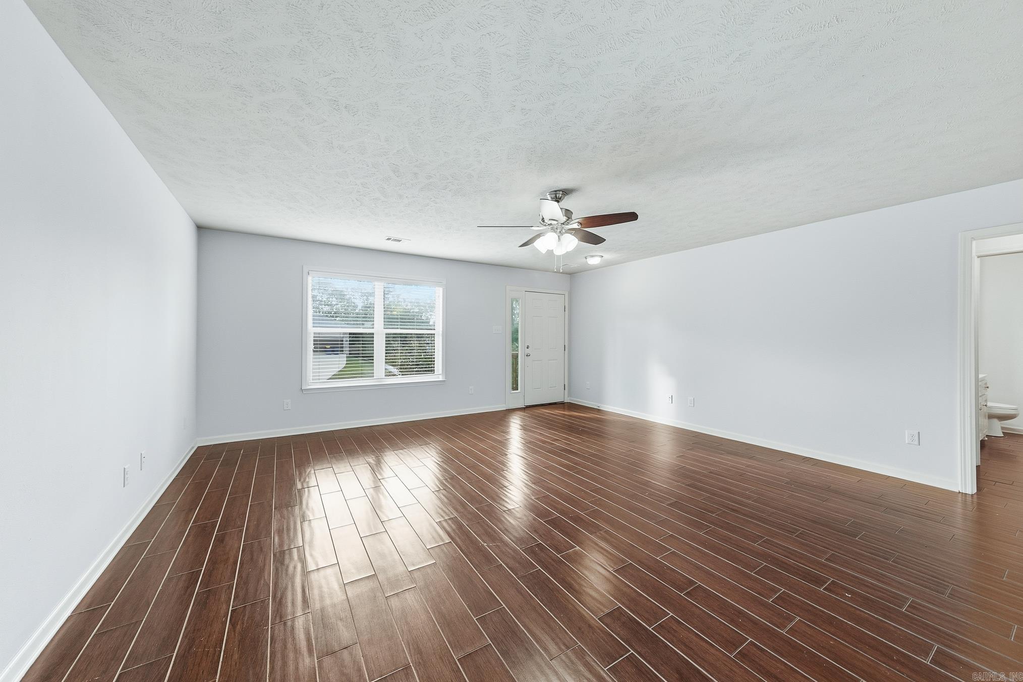 27 Highplains Drive Property Photo 4