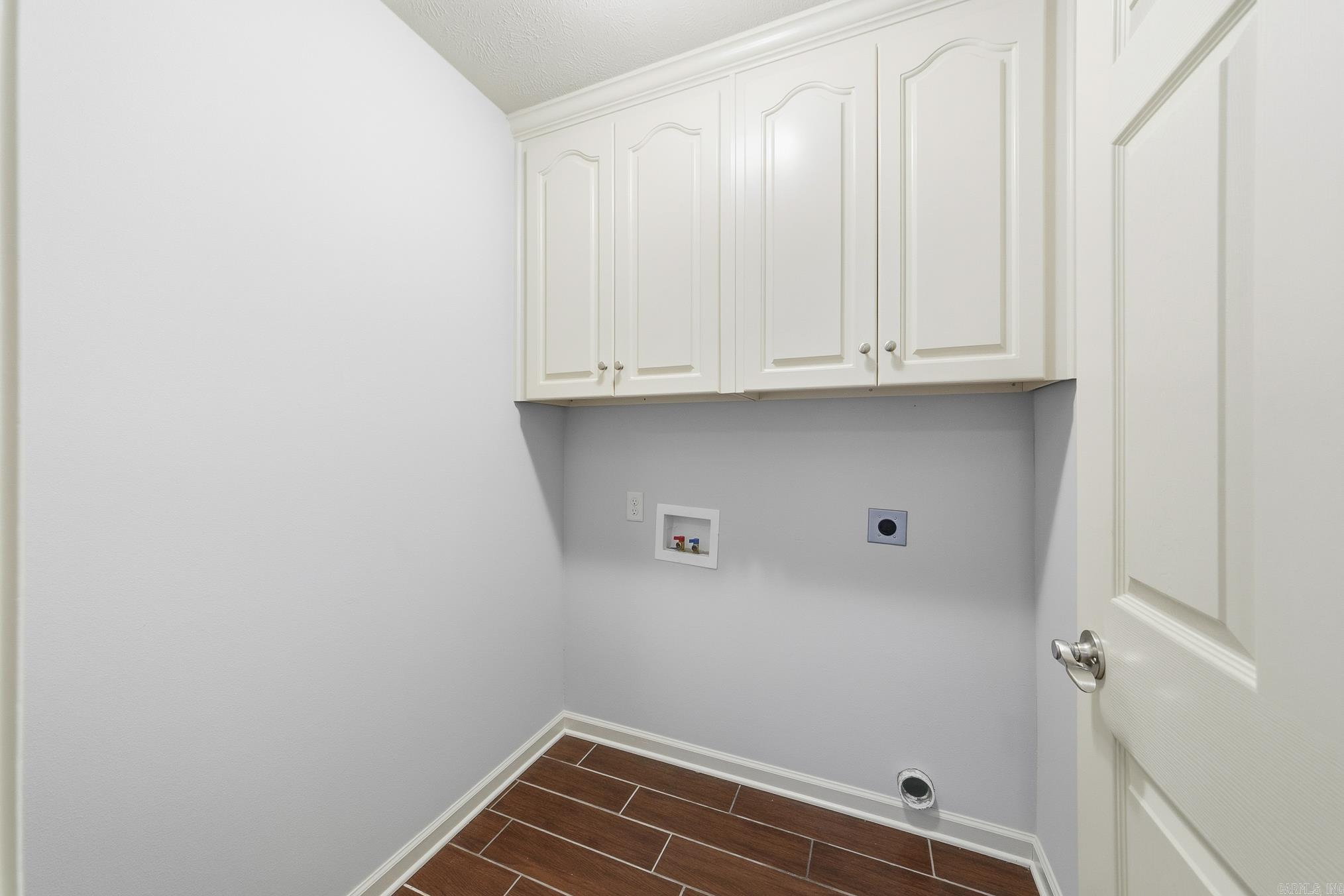27 Highplains Drive Property Photo 16