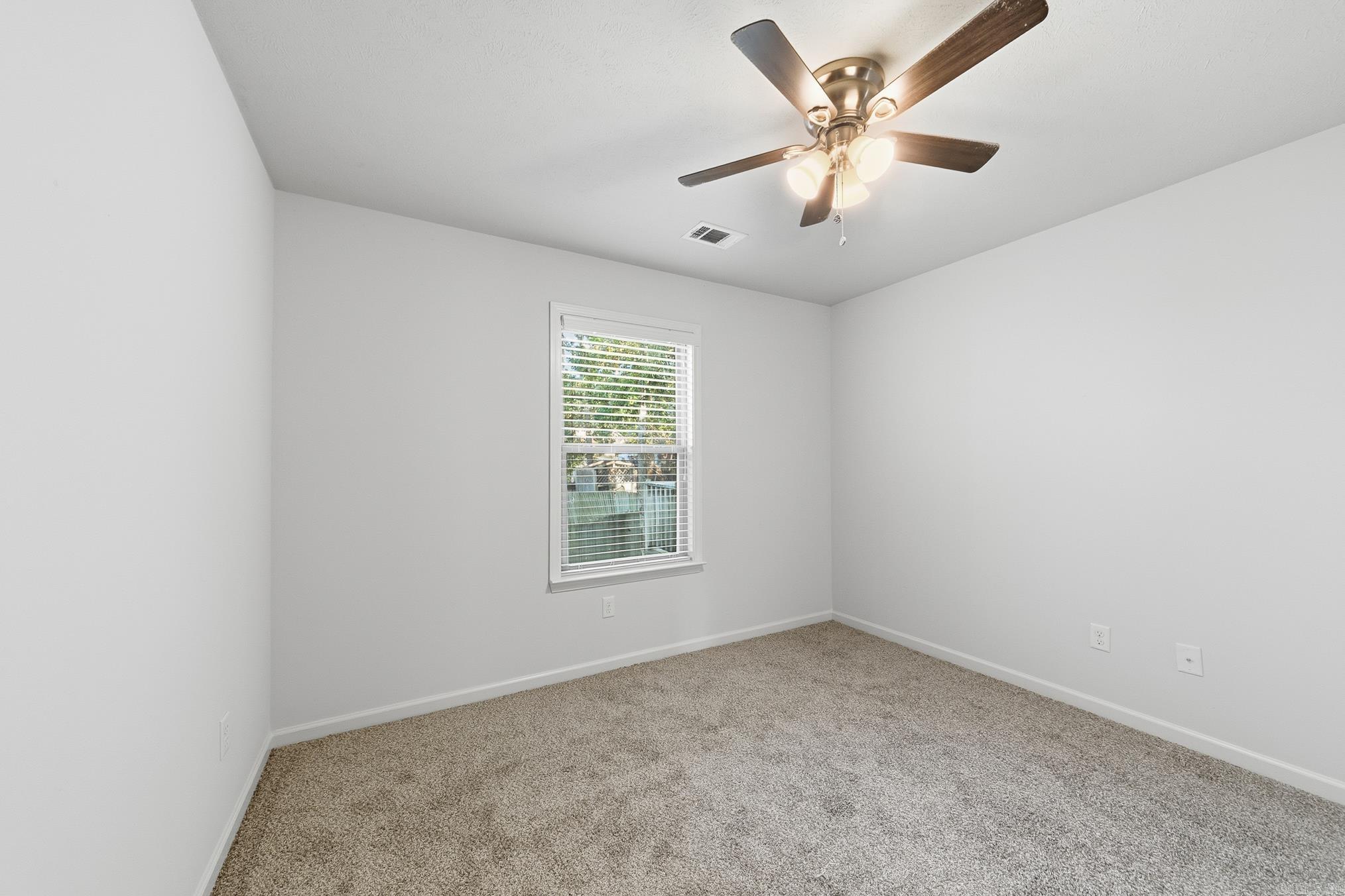 27 Highplains Drive Property Photo 33