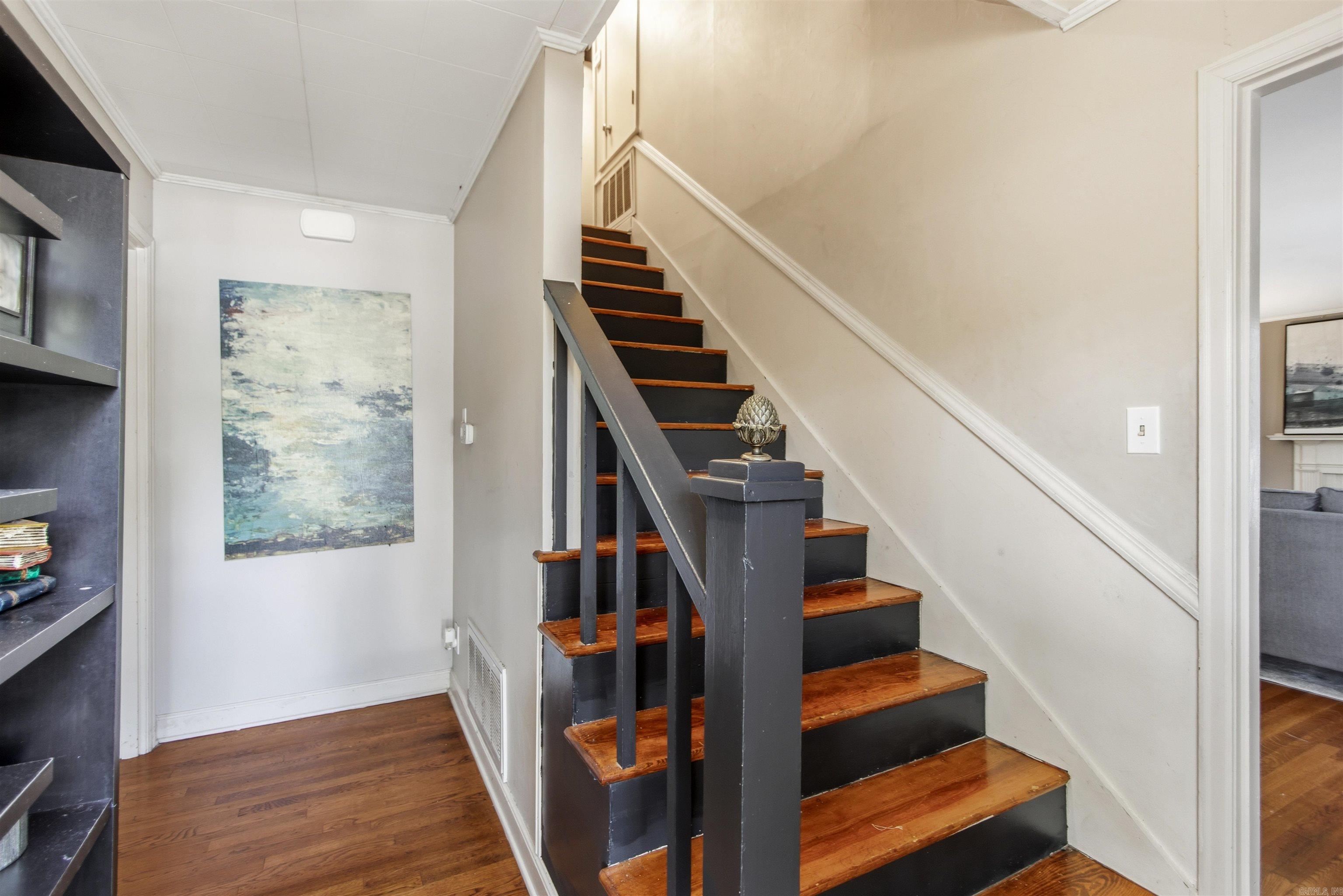 311 W. Elm St. Property Photo 12