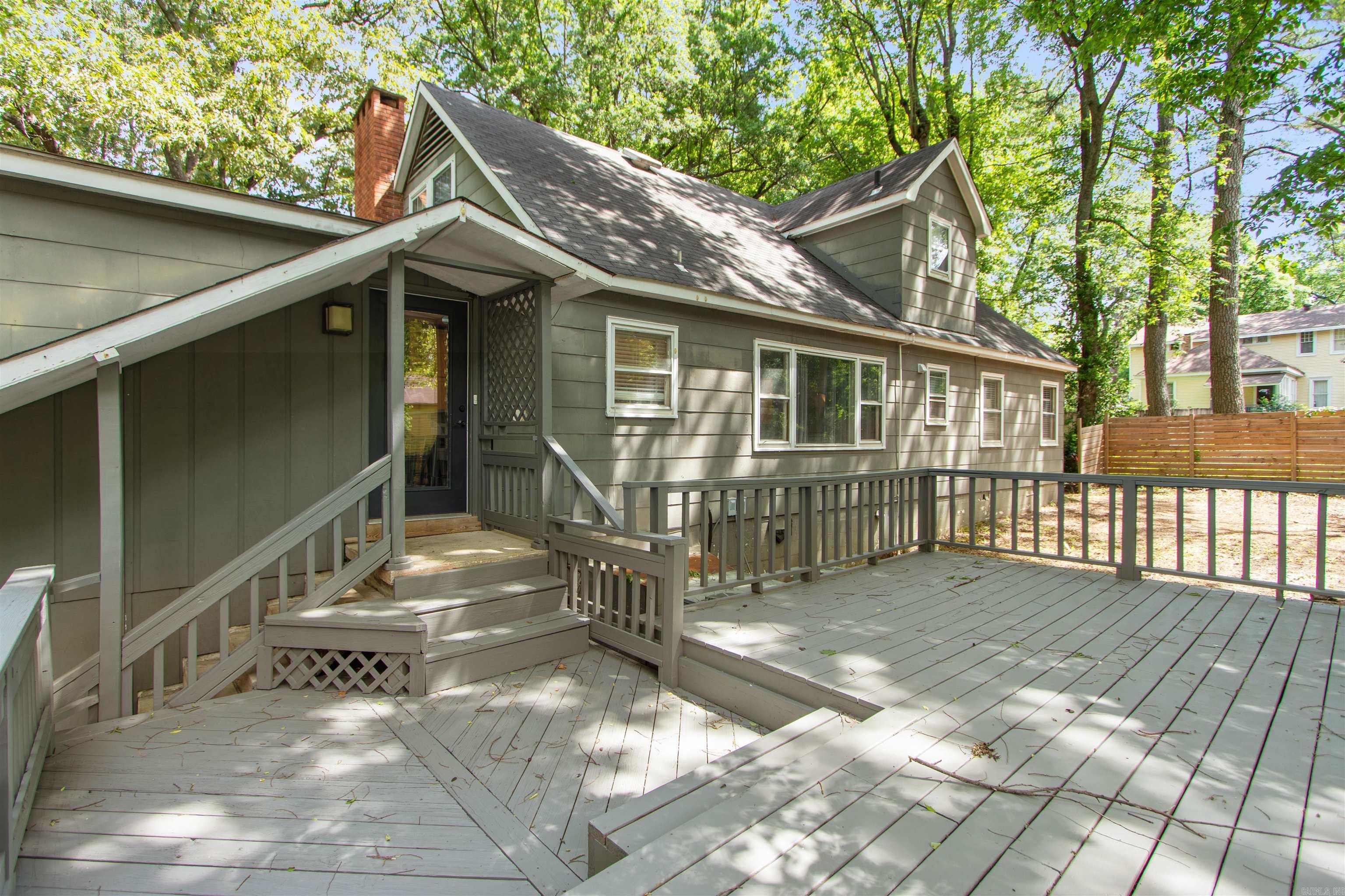 311 W. Elm St. Property Photo 20