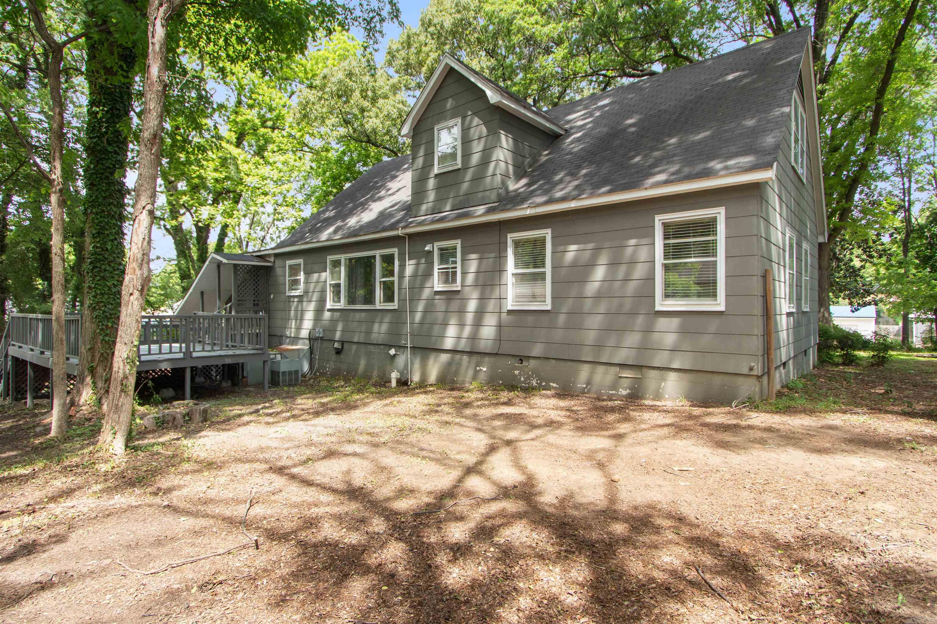 311 W. Elm St. Property Photo 21