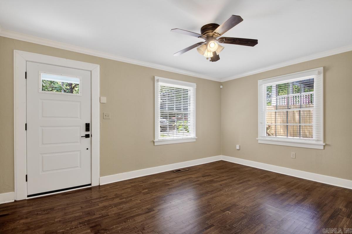 407 Walnut Street Property Photo 5