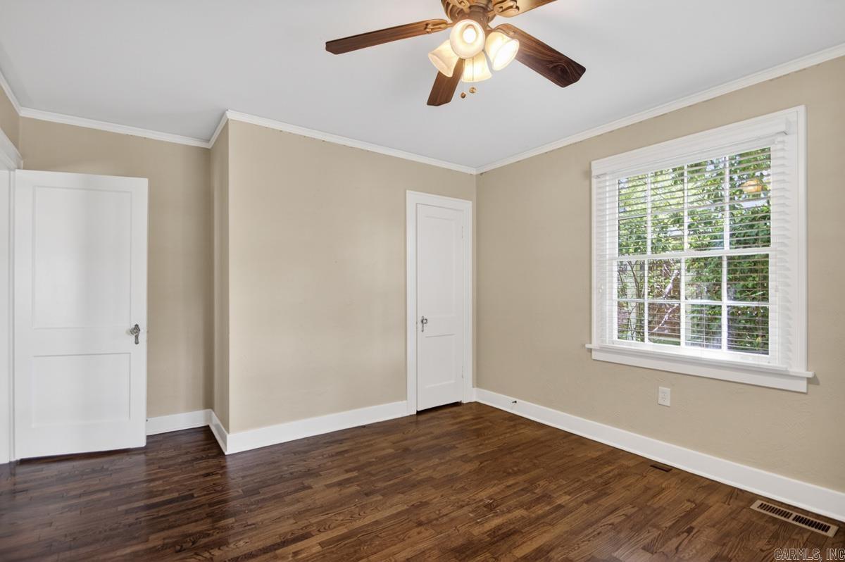 407 Walnut Street Property Photo 13