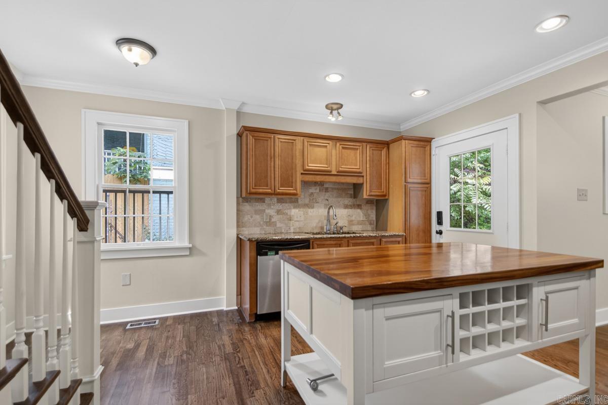 407 Walnut Street Property Photo 17