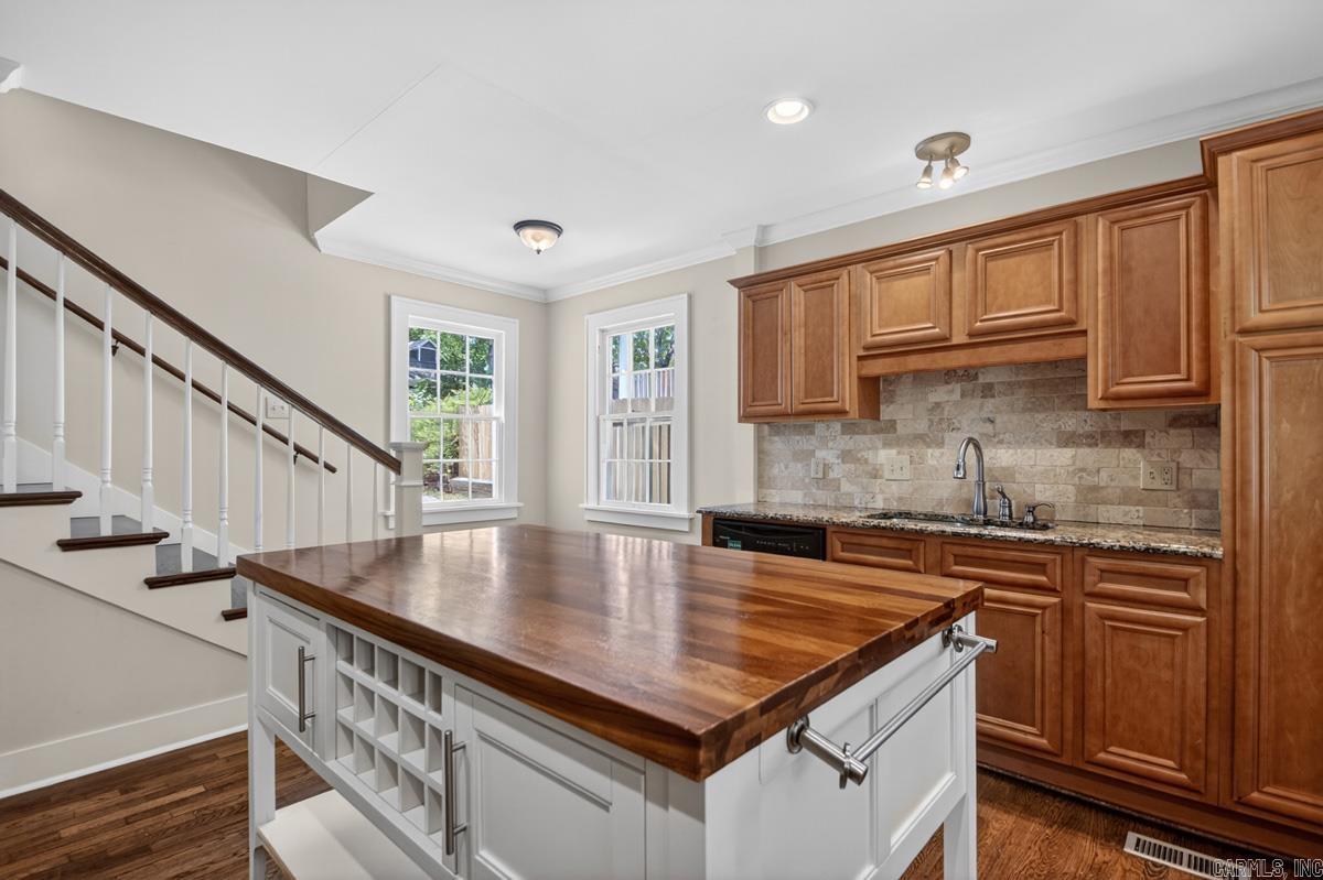 407 Walnut Street Property Photo 20