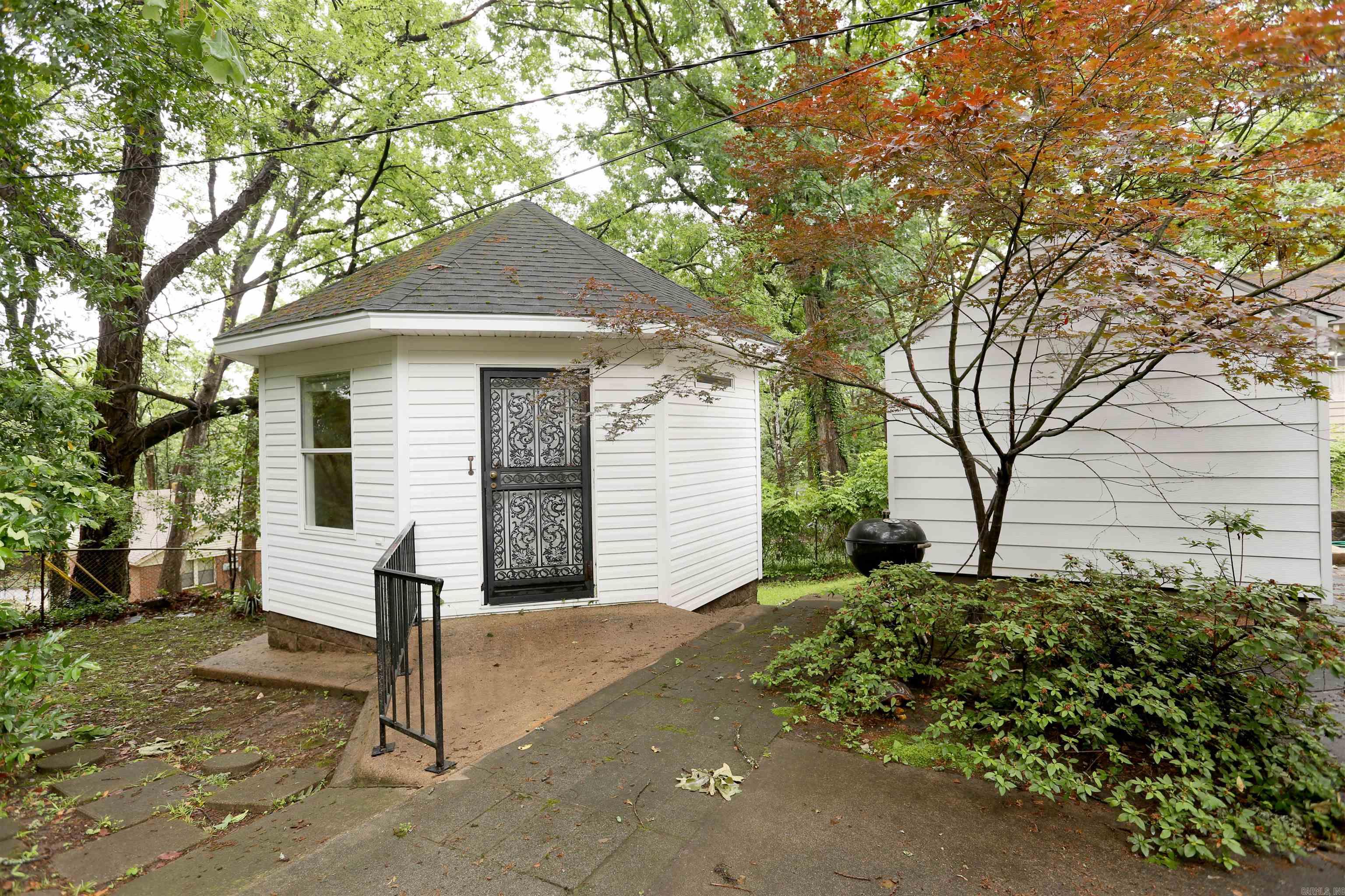 407 Walnut Street Property Photo 26