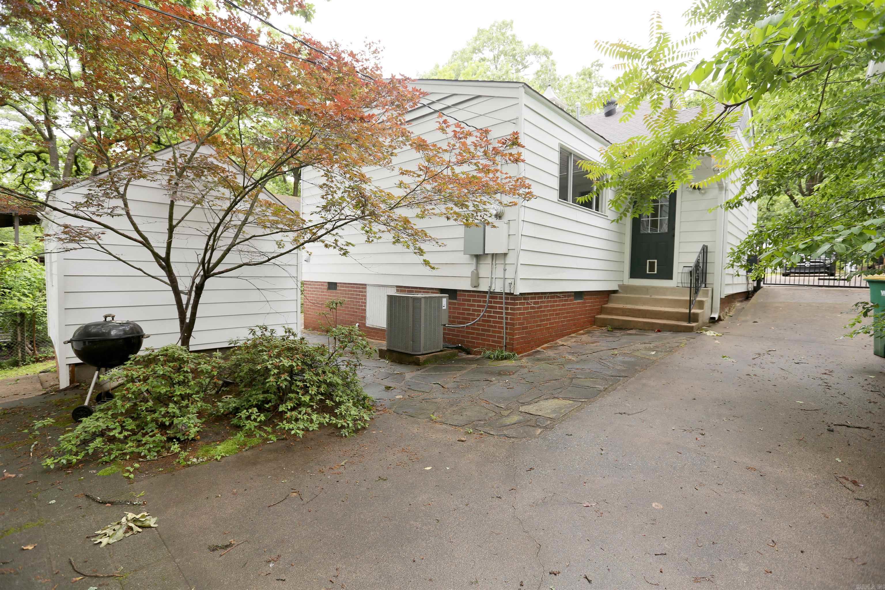 407 Walnut Street Property Photo 30