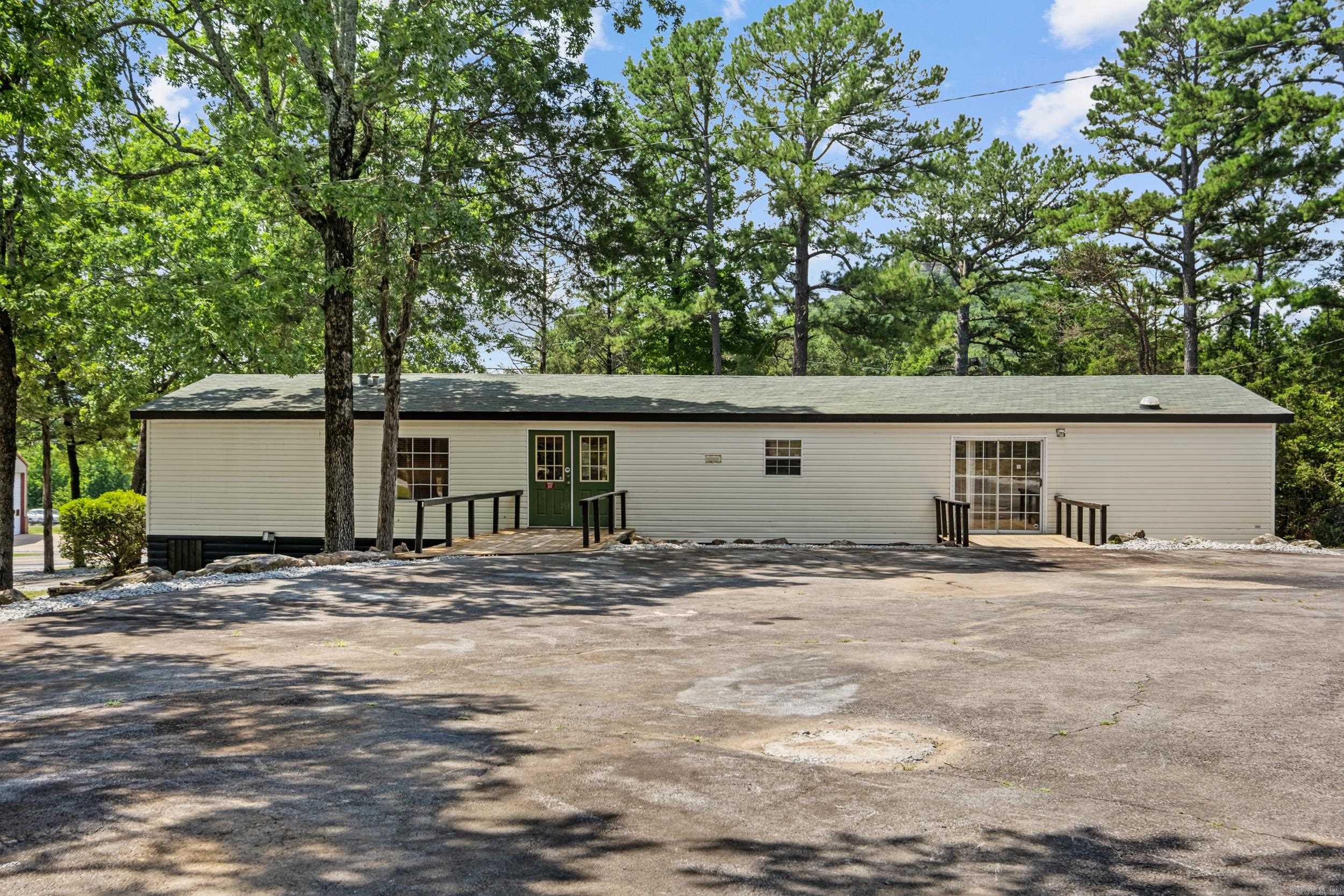 15 Industrial Park Rd Property Photo 21