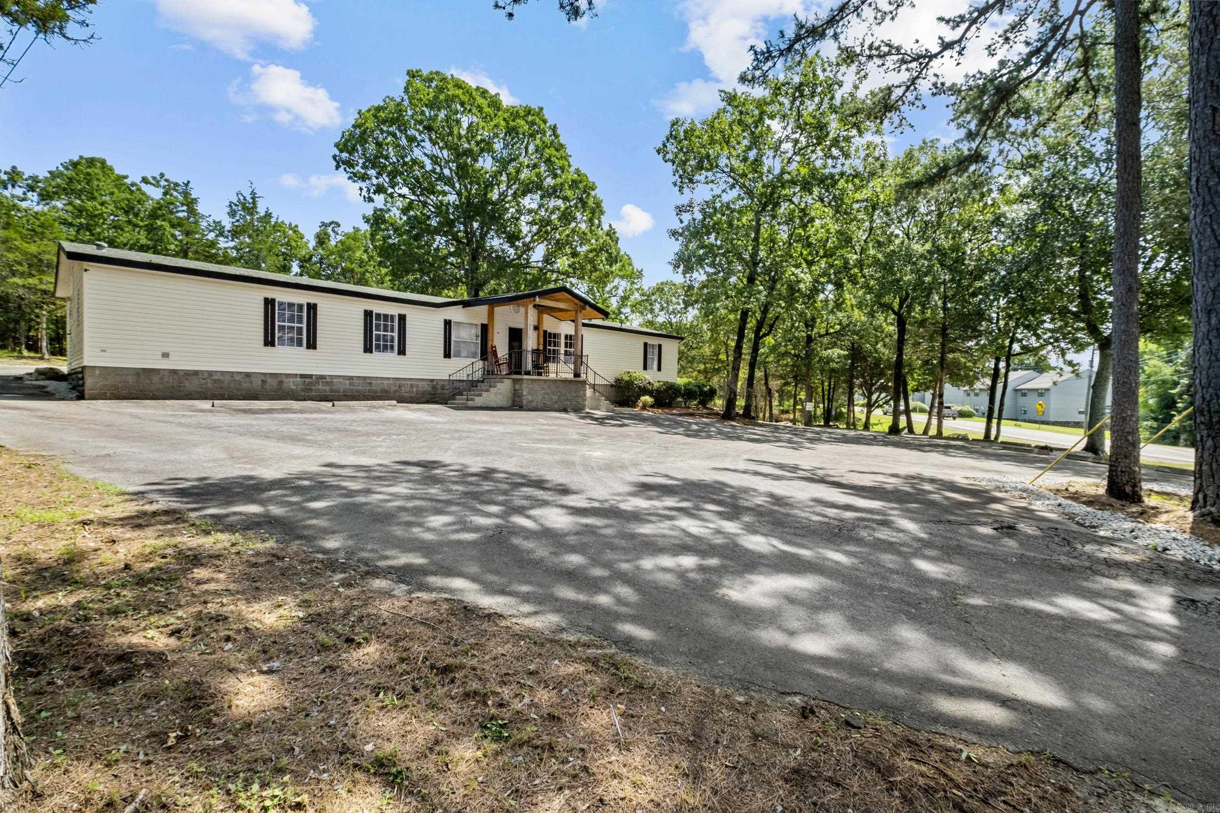 15 Industrial Park Drive Property Photo 3