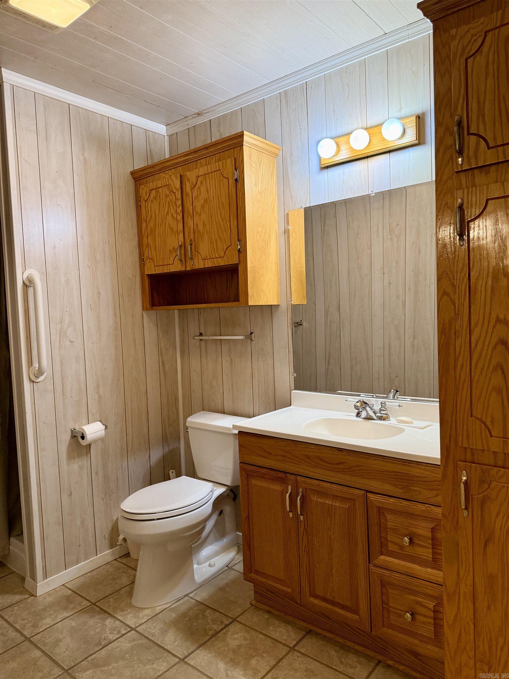 303 Burnett Road Property Photo 15