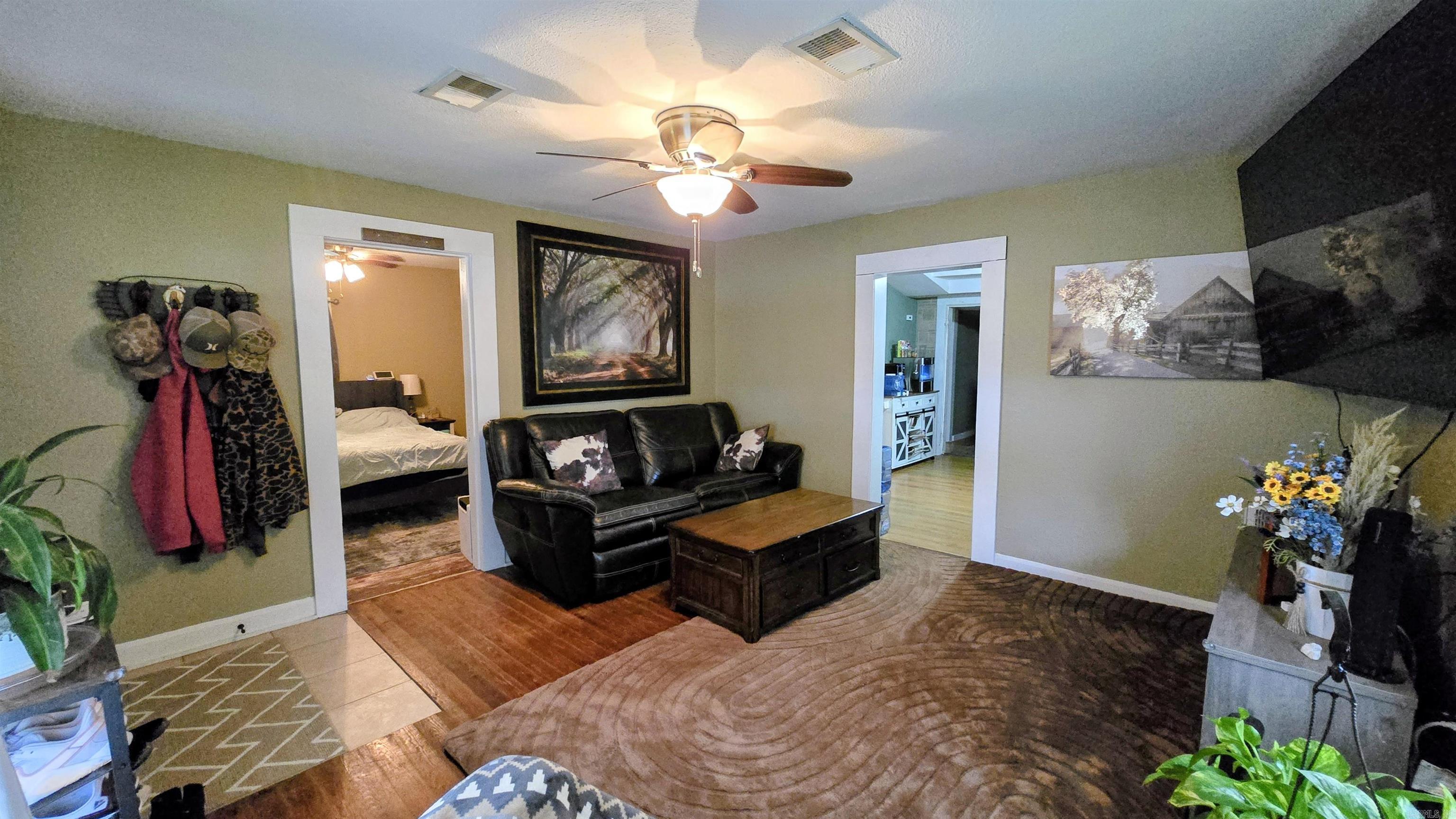 249 Highway 7 North Property Photo 4