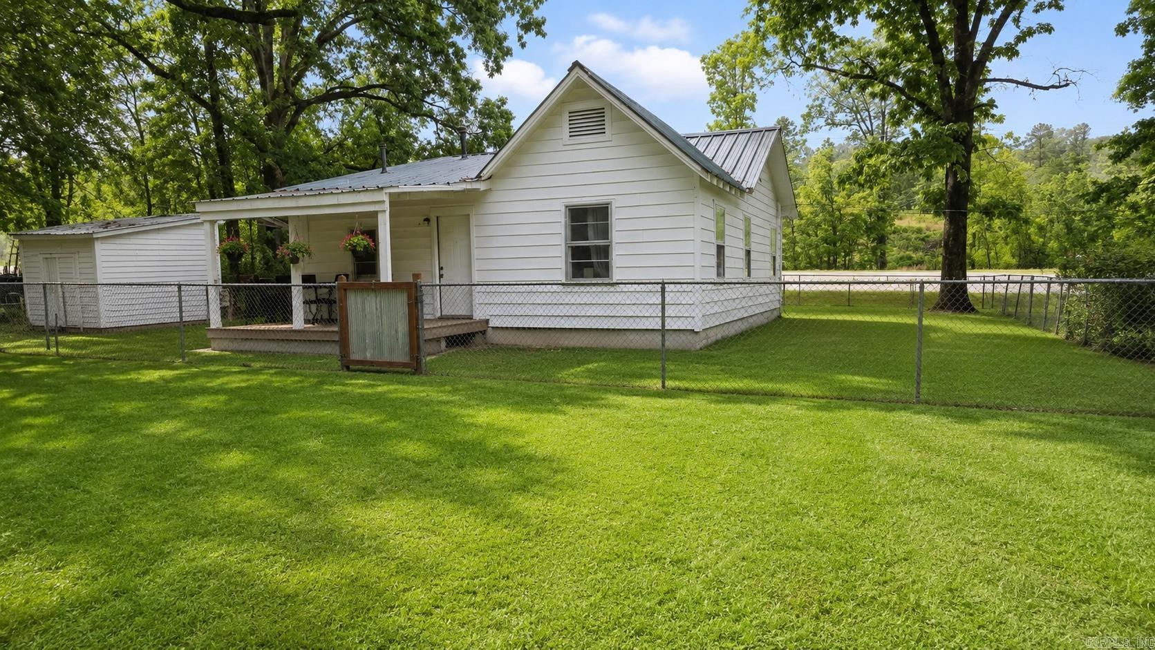 249 Highway 7 North Property Photo 24