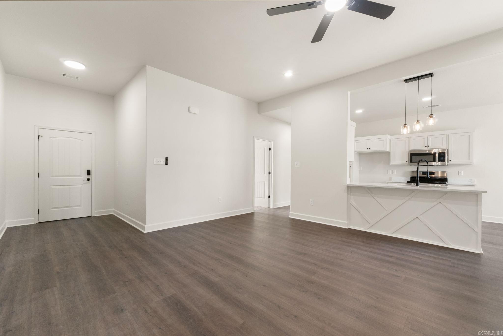 55 Springtree Circle Property Photo 2
