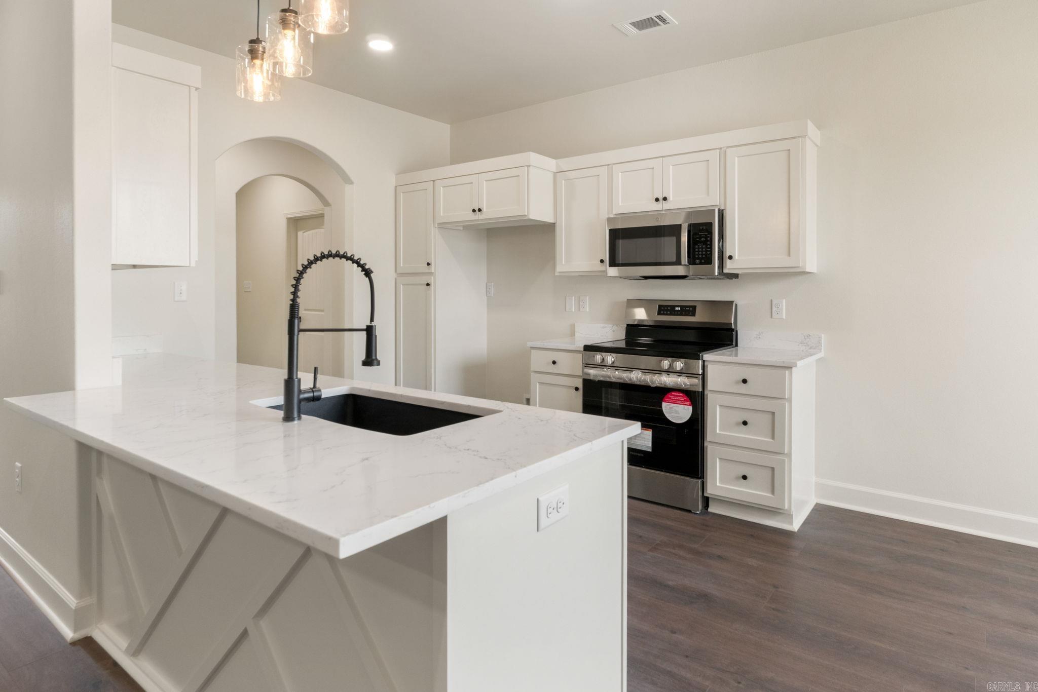 55 Springtree Circle Property Photo 8
