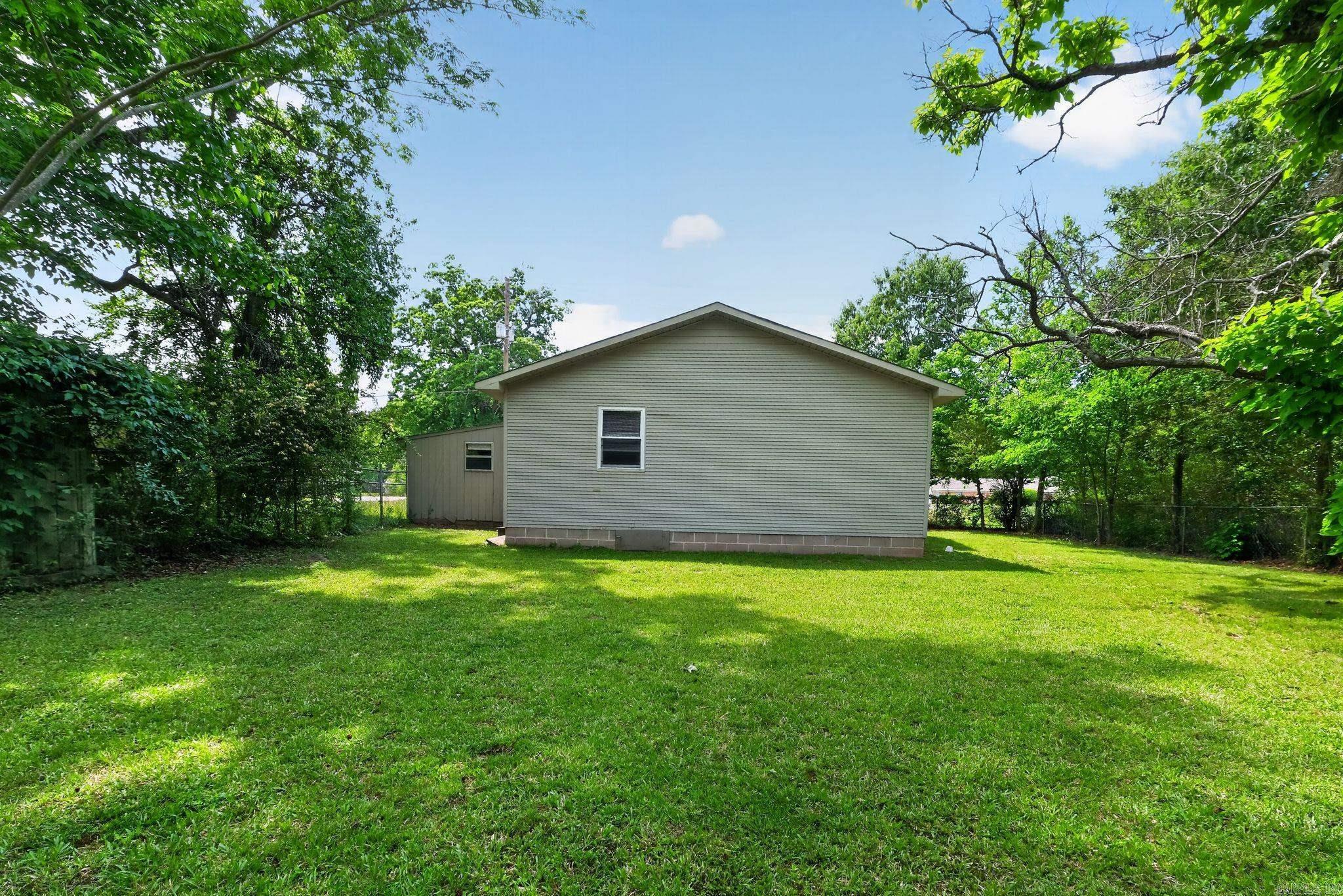 10701 Chicot Road Property Photo 6