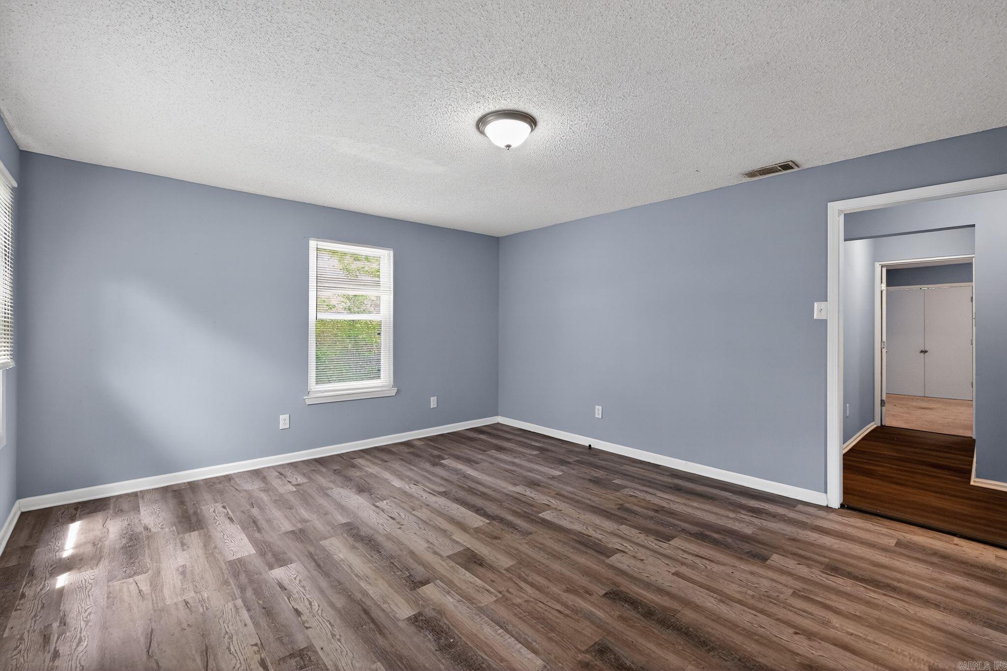 10701 Chicot Road Property Photo 16