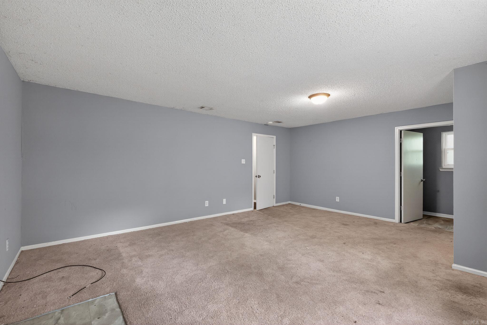 10701 Chicot Road Property Photo 18