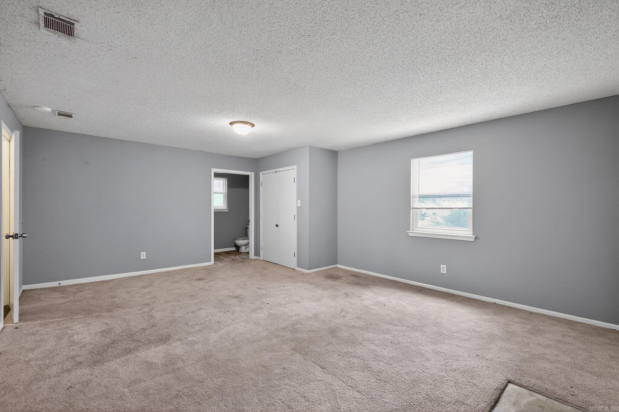 10701 Chicot Road Property Photo 19