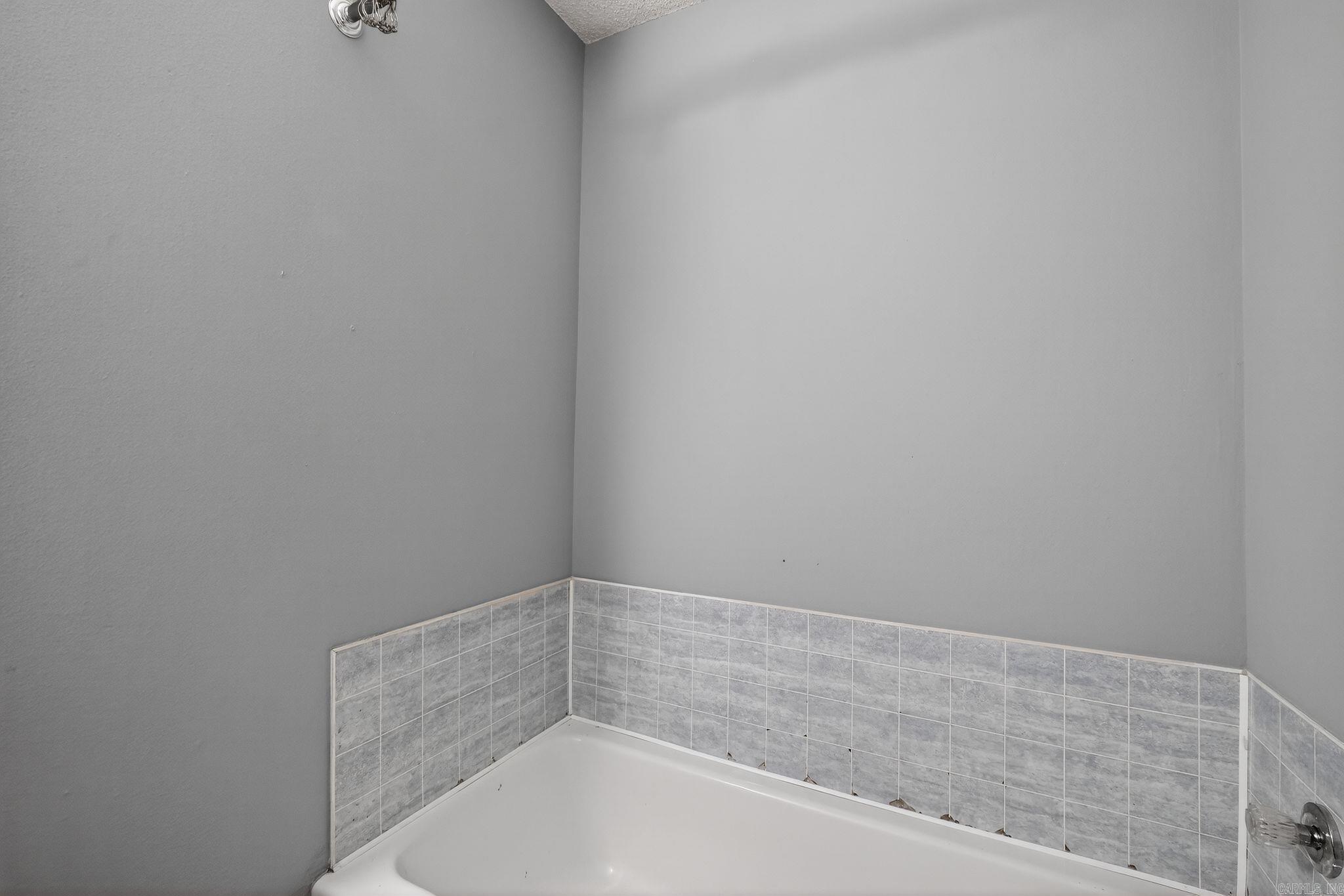 10701 Chicot Road Property Photo 27