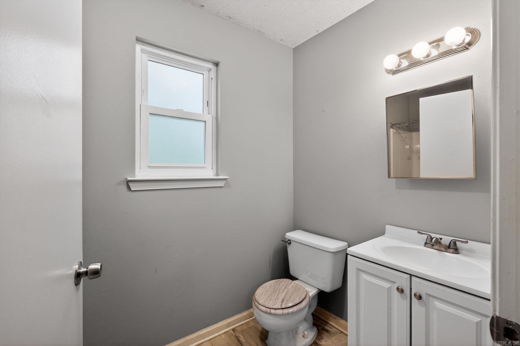 10701 Chicot Road Property Photo 28