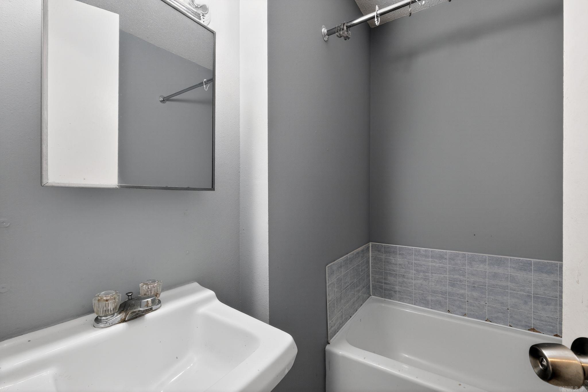 10701 Chicot Road Property Photo 29