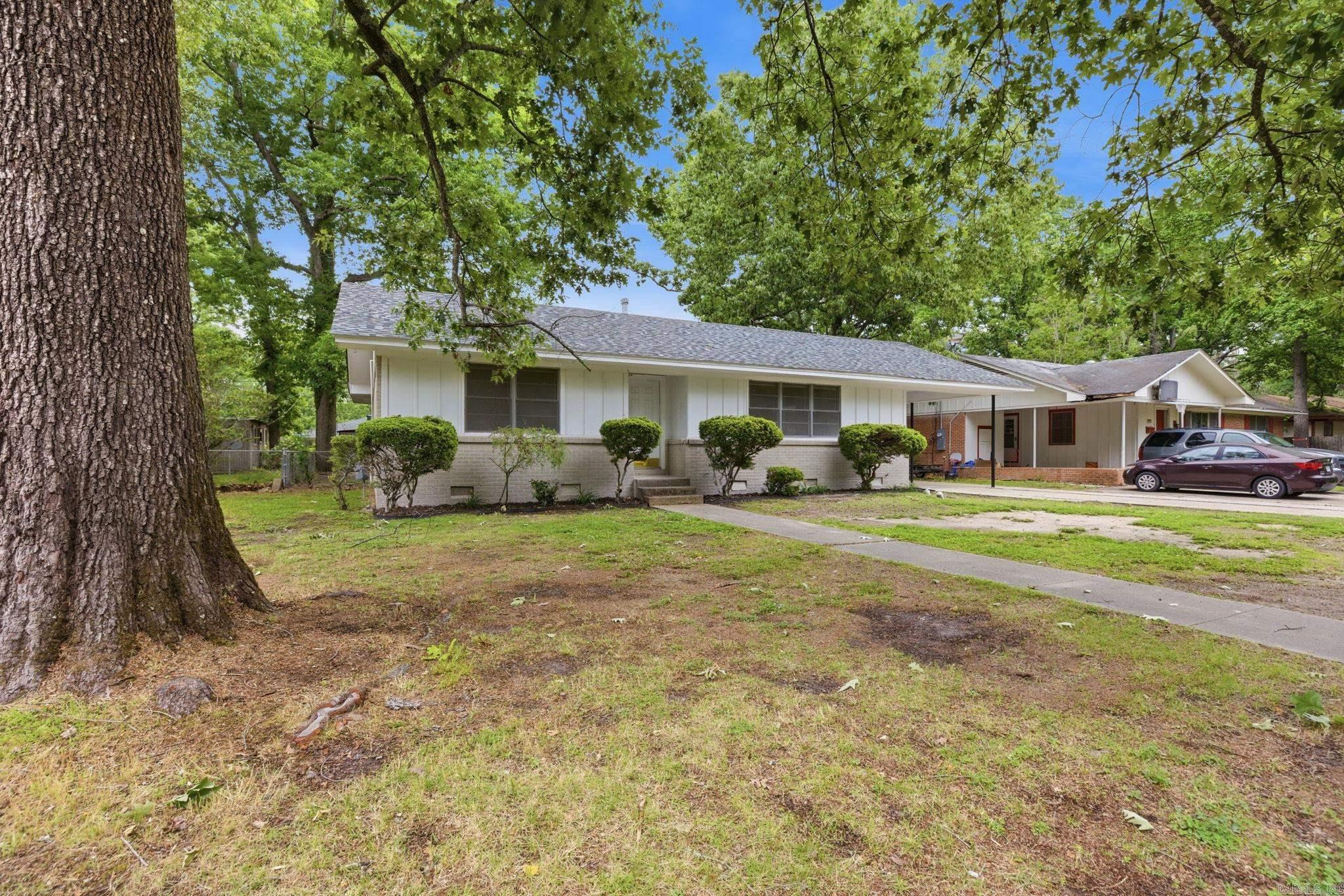 2217 W 36th Property Photo 4