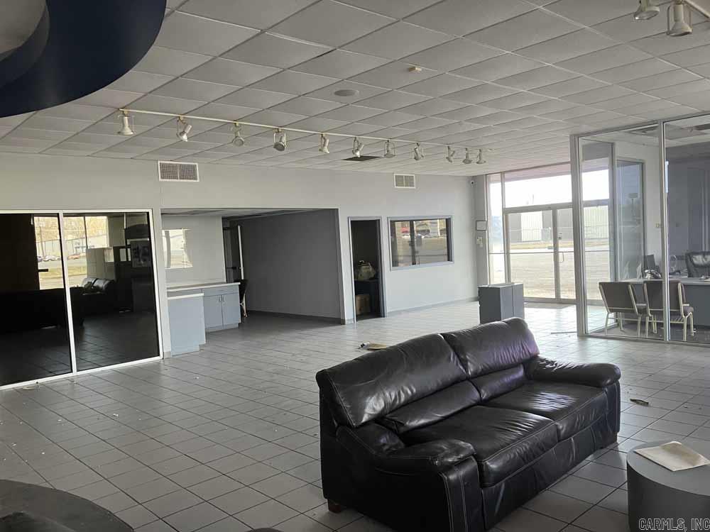 2500 E Harding Avenue Property Photo 24