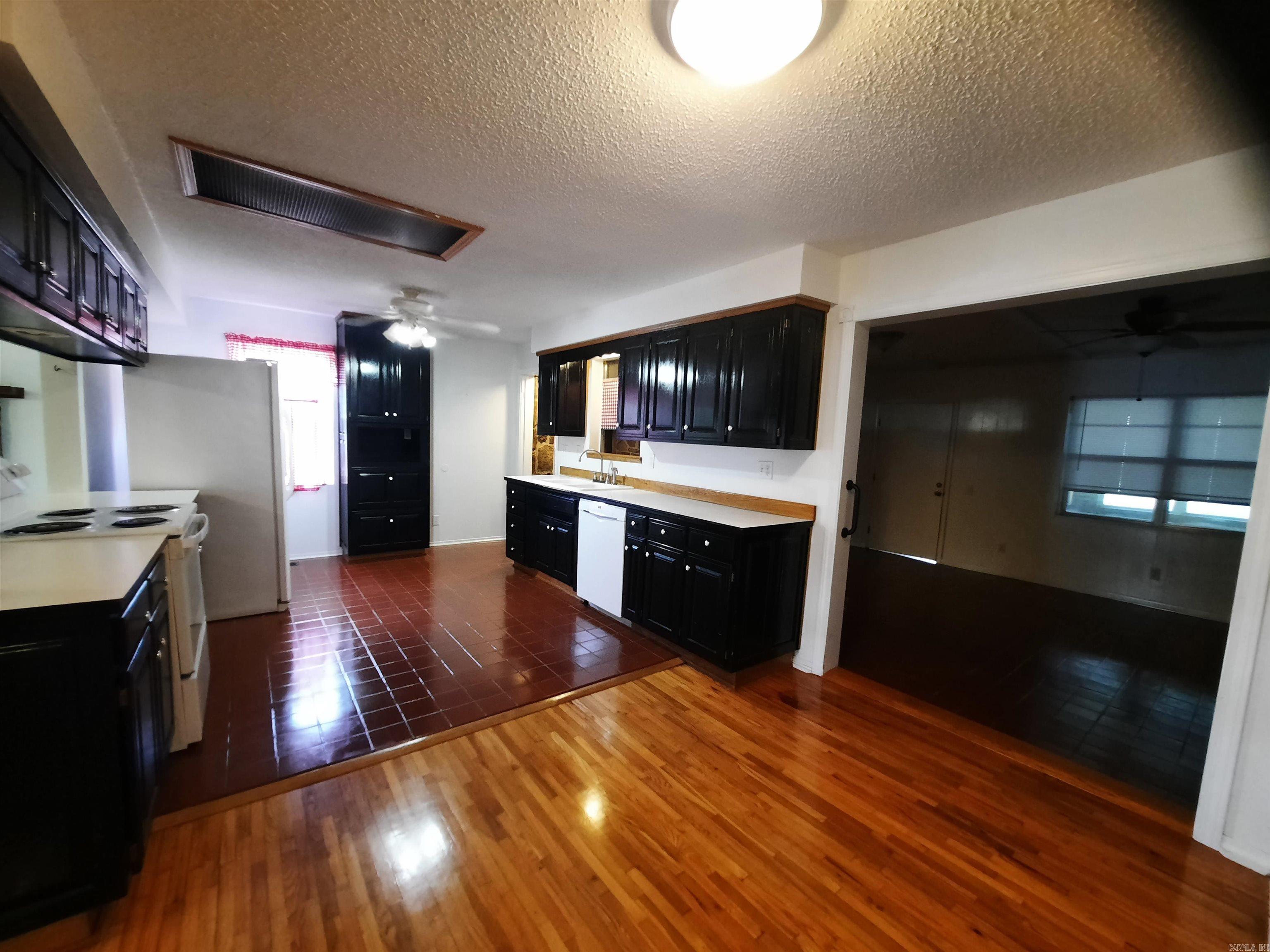 1162 Cove Road Property Photo 27