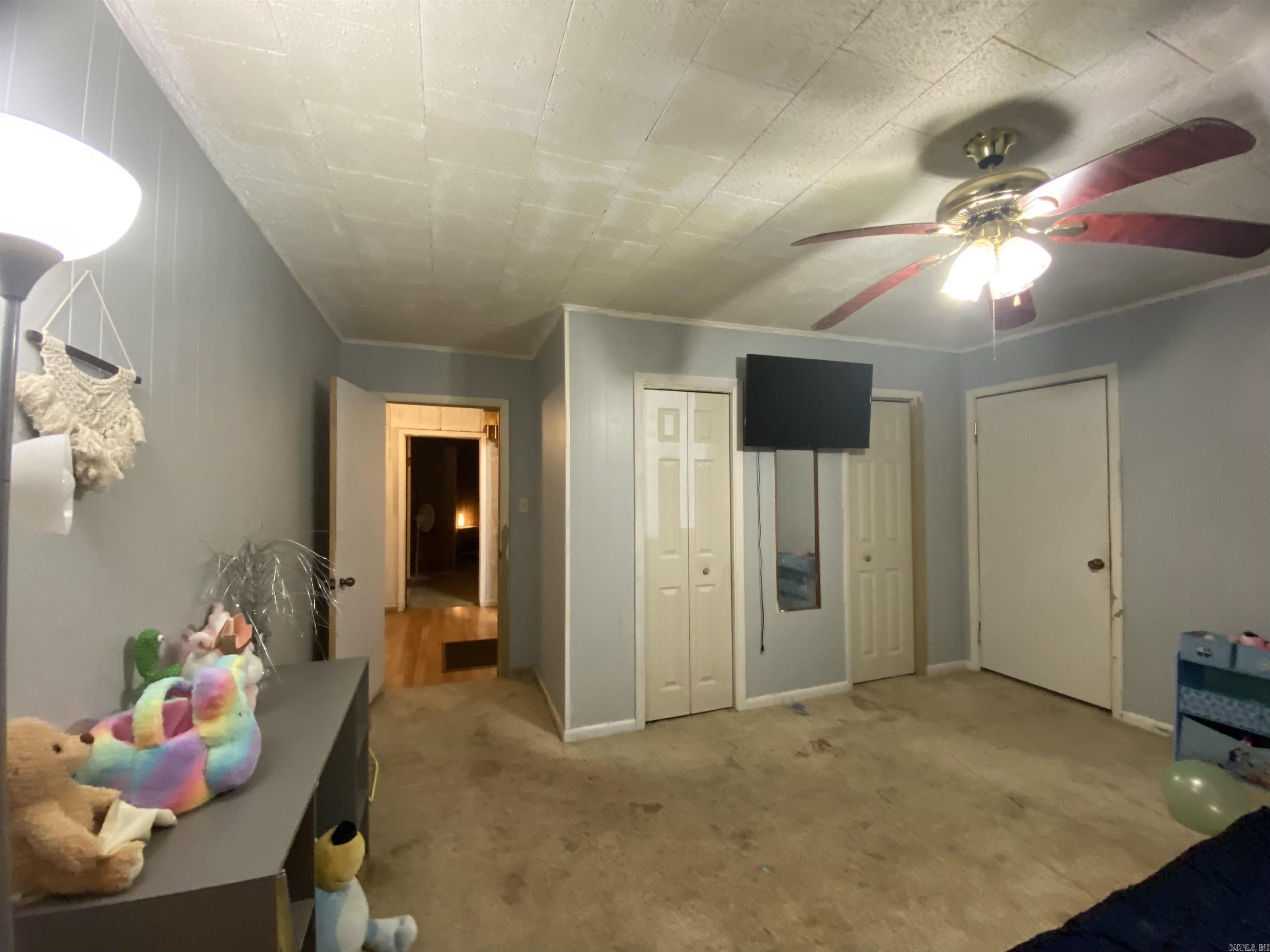 164 E Main Street Property Photo 19
