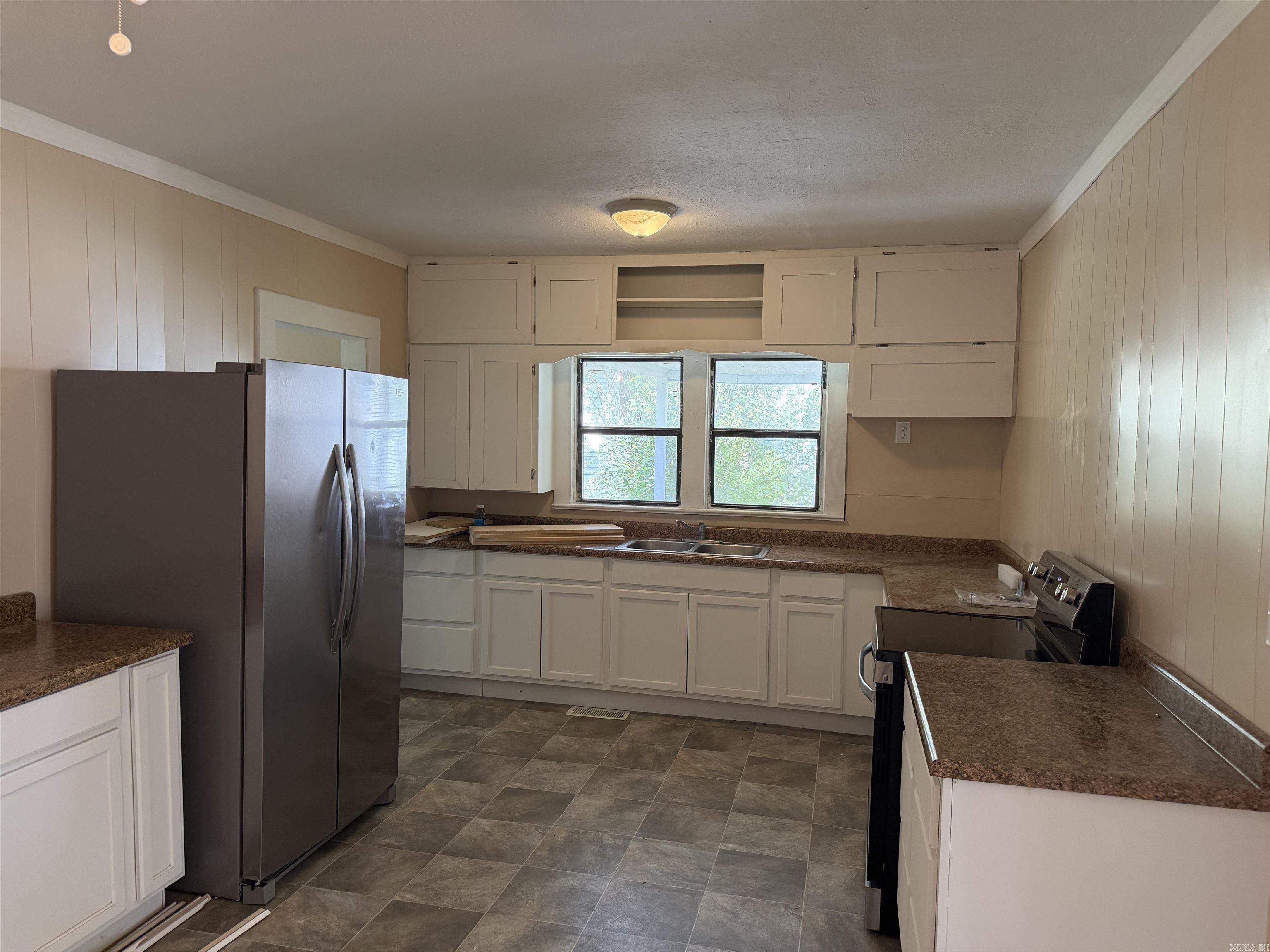 1412 W Cherry St Property Photo 3