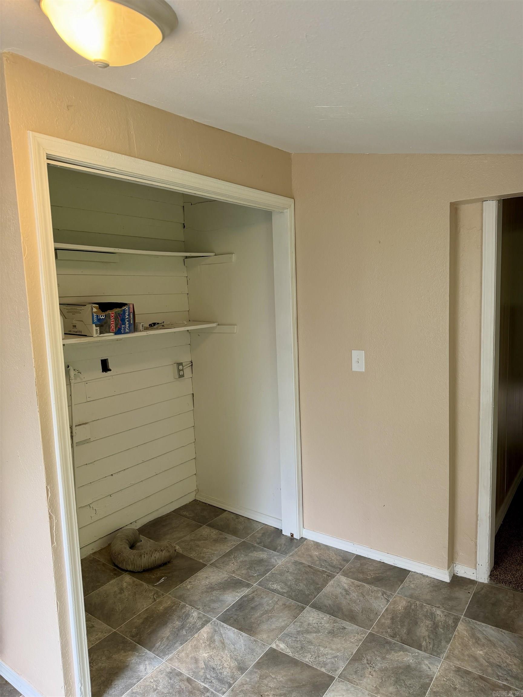 1412 W Cherry St Property Photo 10