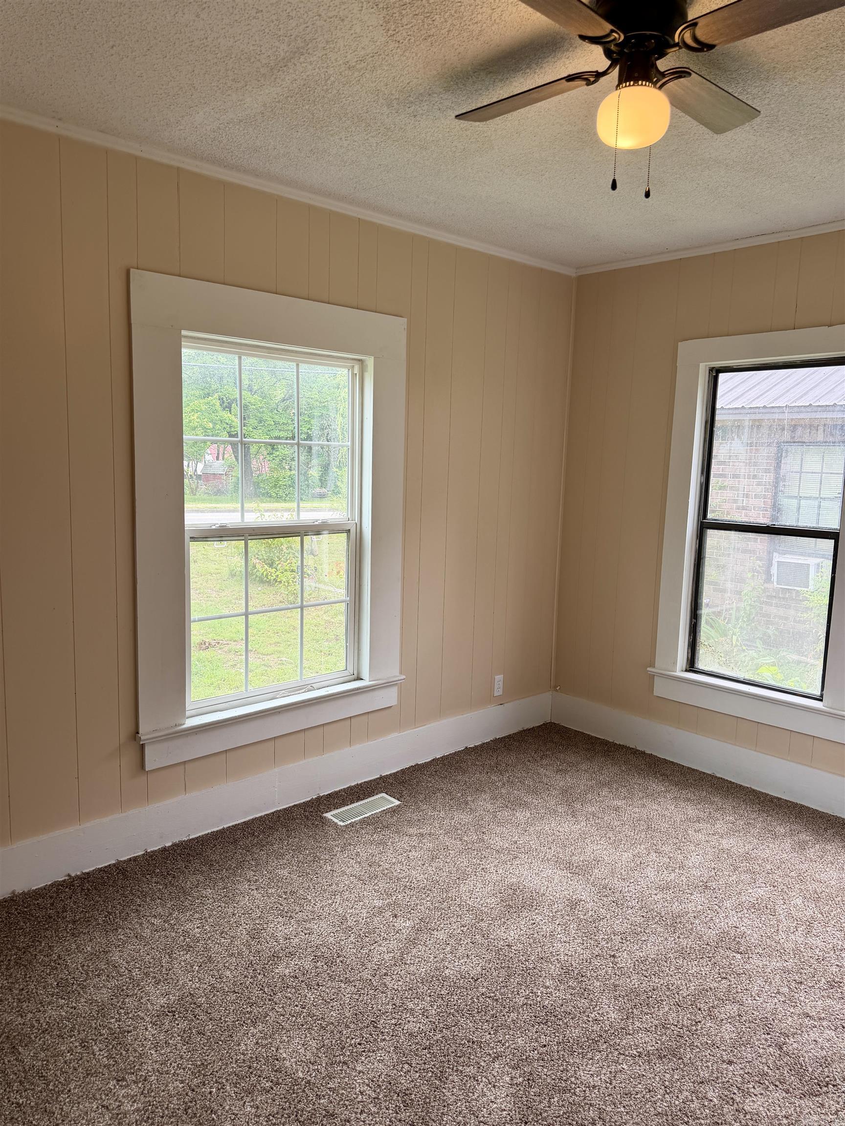 1412 W Cherry St Property Photo 13