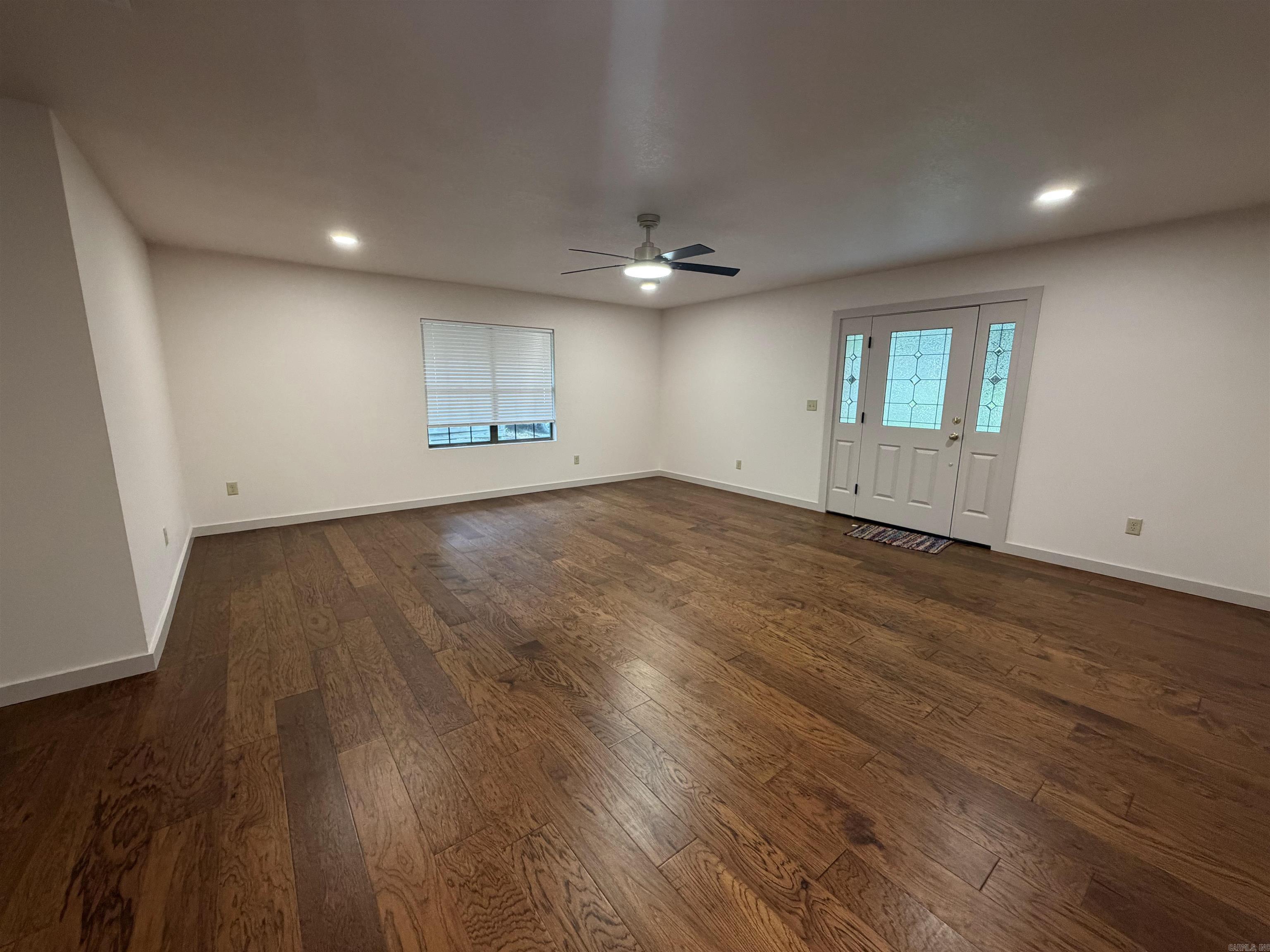 210 Gary Drive Property Photo 8