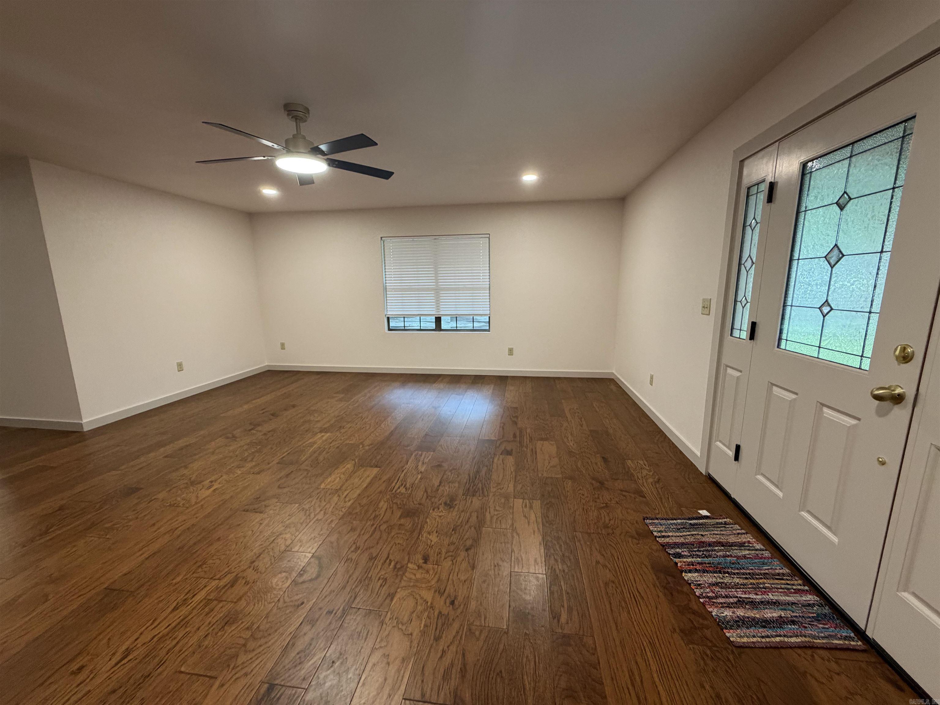 210 Gary Drive Property Photo 9
