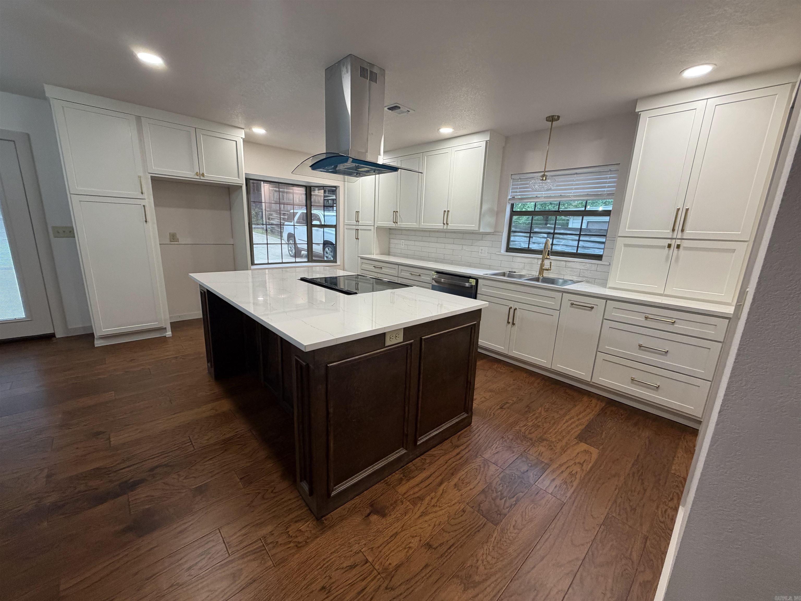 210 Gary Drive Property Photo 14
