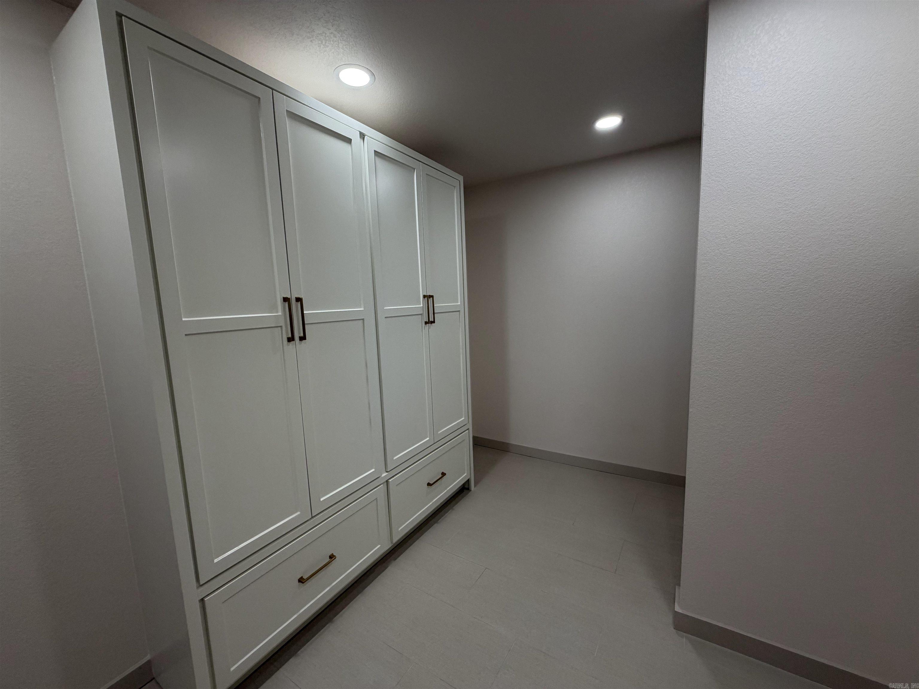 210 Gary Drive Property Photo 37