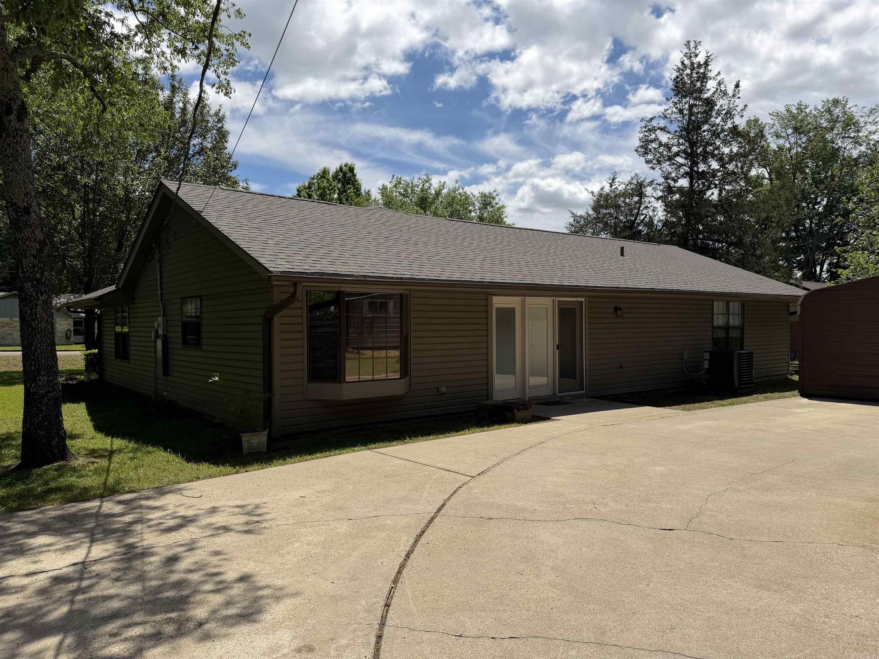 210 Gary Drive Property Photo 40